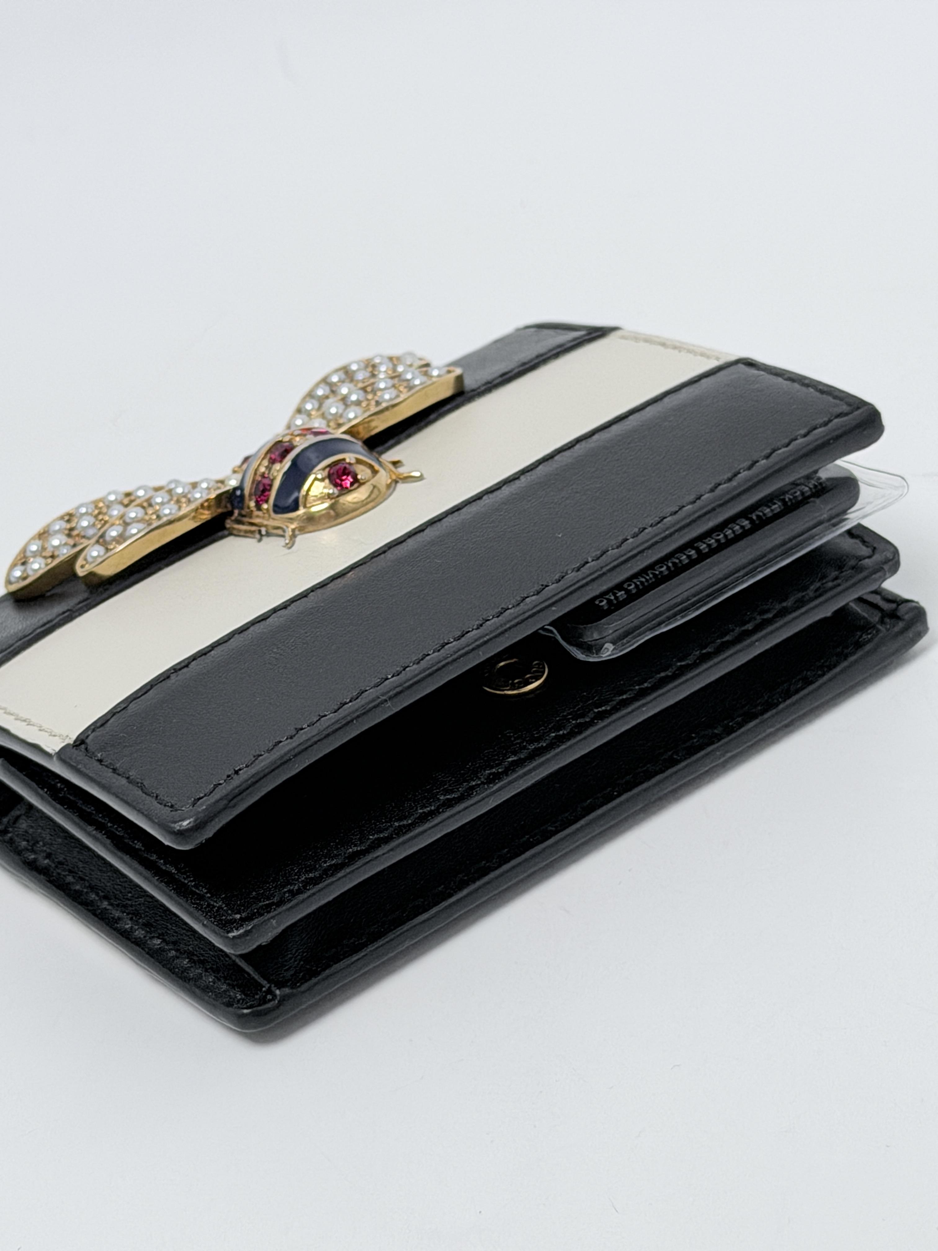 Queen Margaret Smooth Bee Card Case Wallet Black White JD1274GG