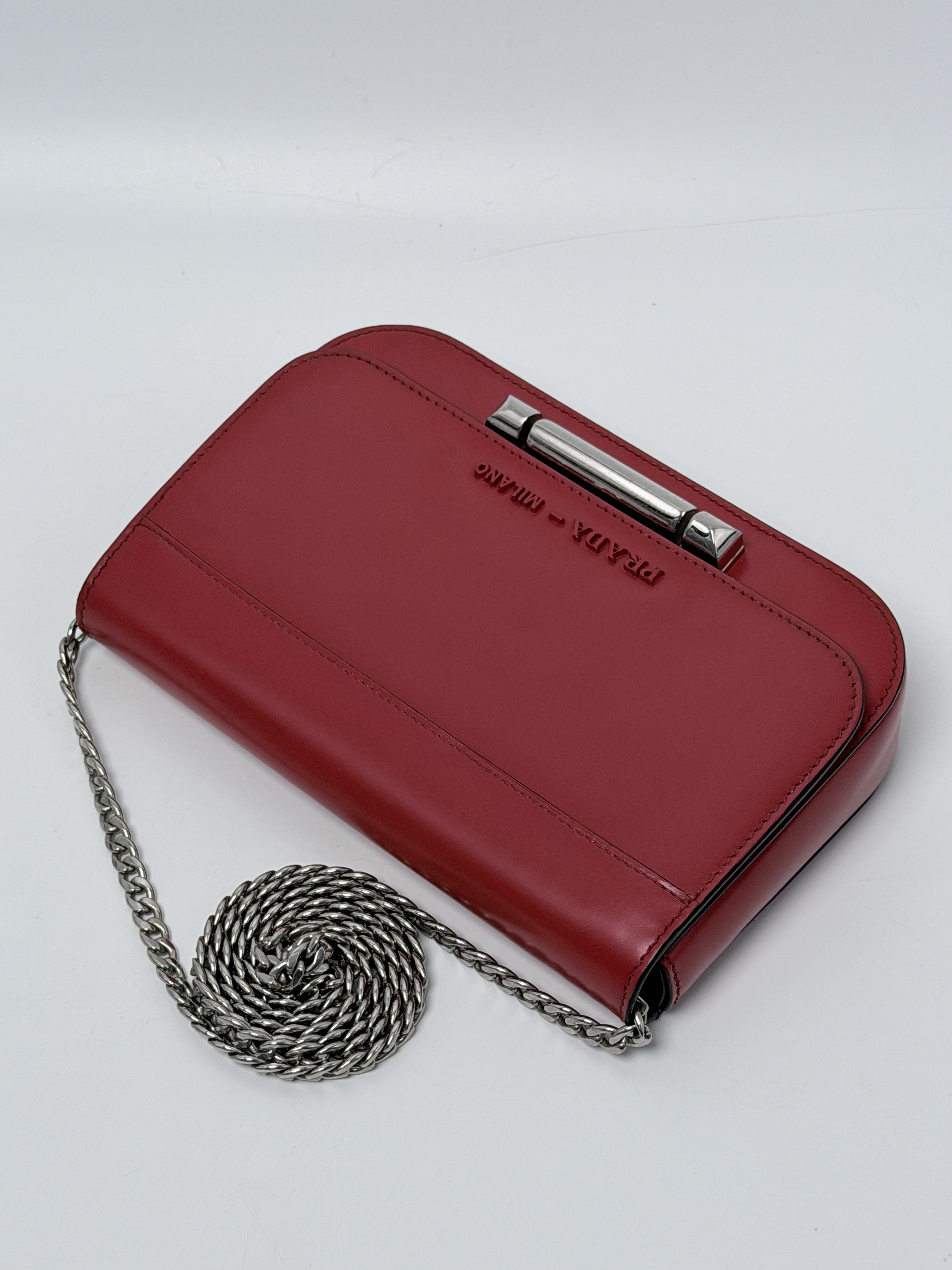 Sybille Spazzolato Brushed Chain Crossbody Flap Bag Red JD1371PR