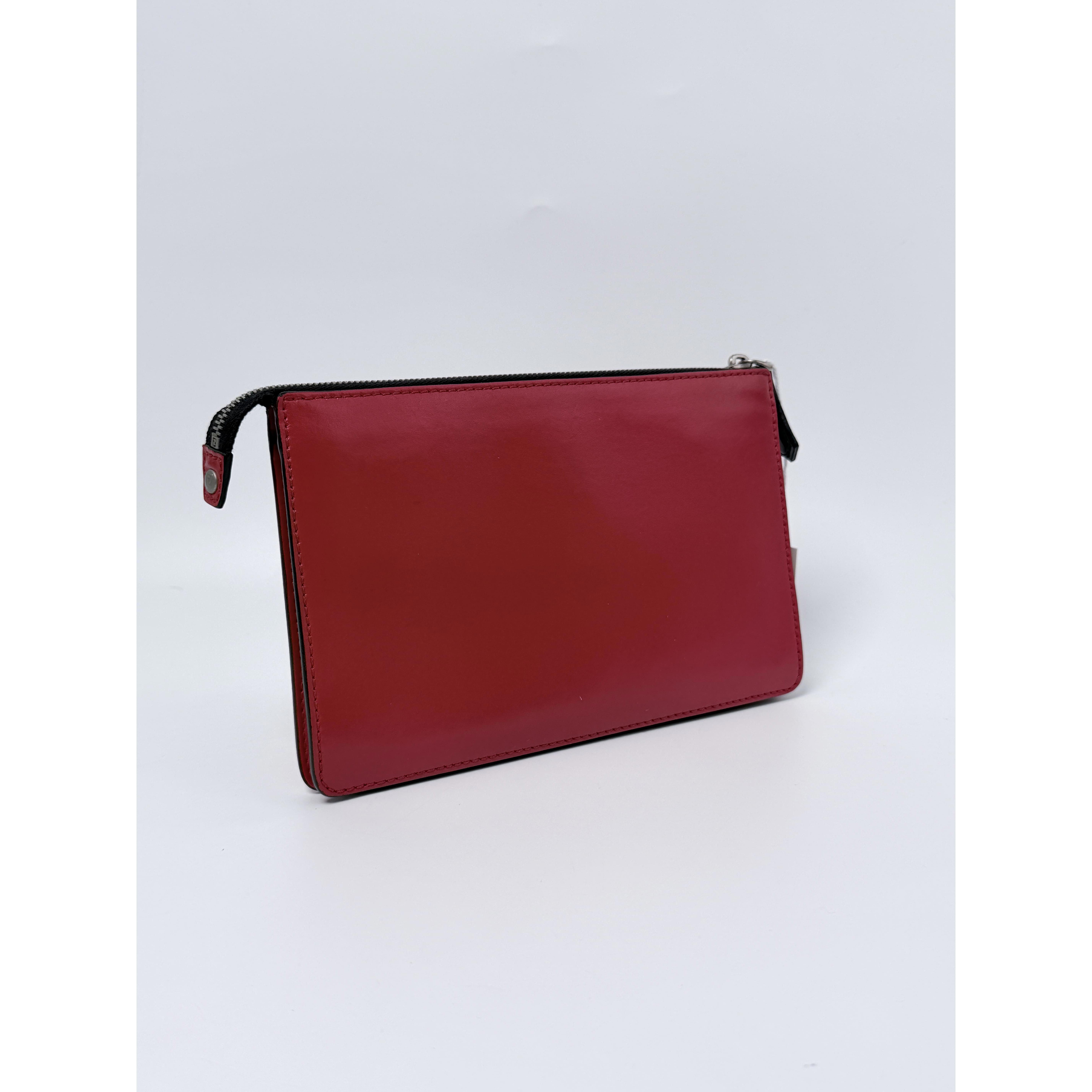 Pre-owned FENDI leather Clutches & Wristlets Bag Bugs Monster Eyes Flat Clutch Pouch Handbag JX301FD