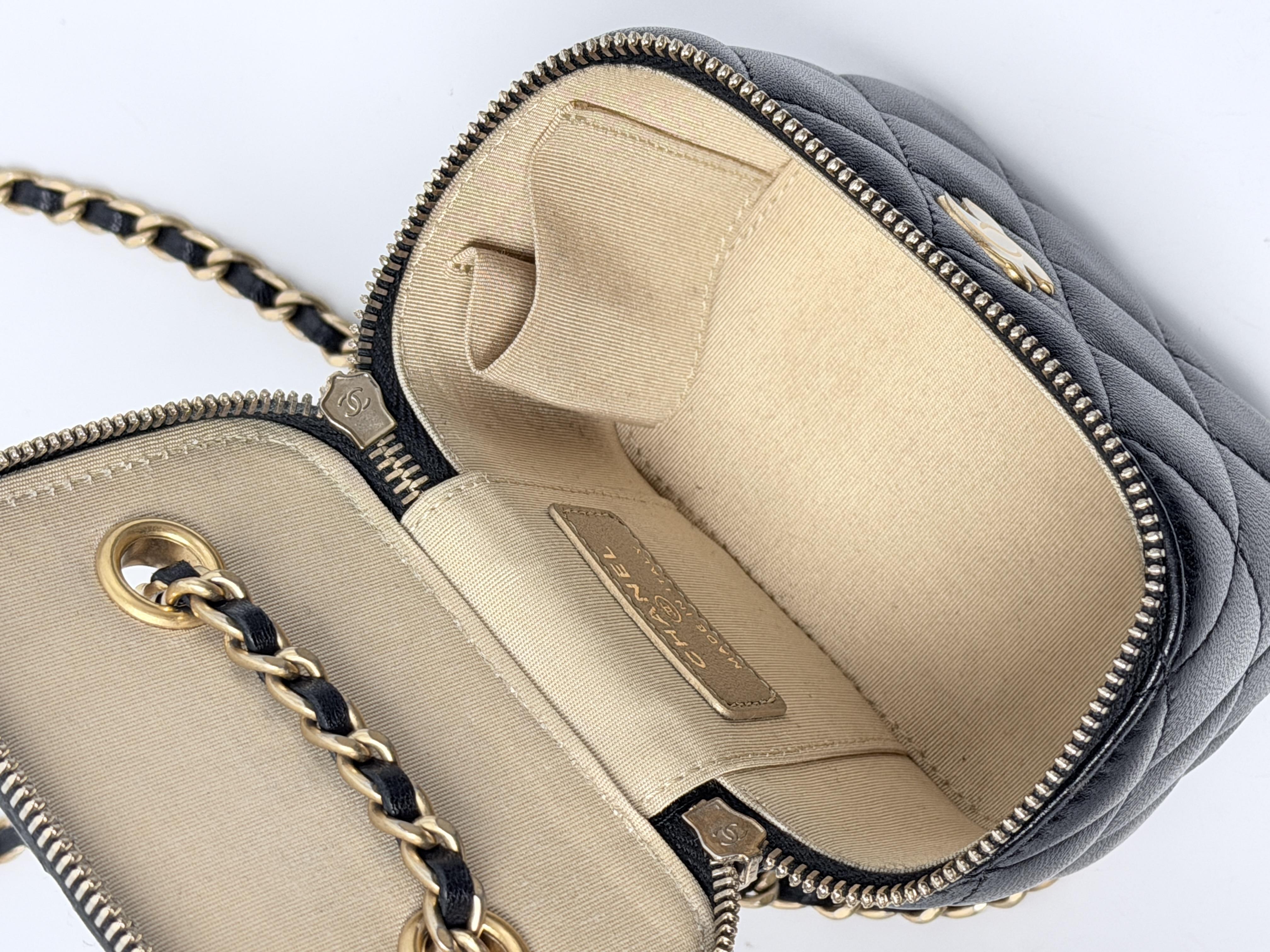 Lambskin Pearl Crush Mini Vanity Case with Chain ZS068CC