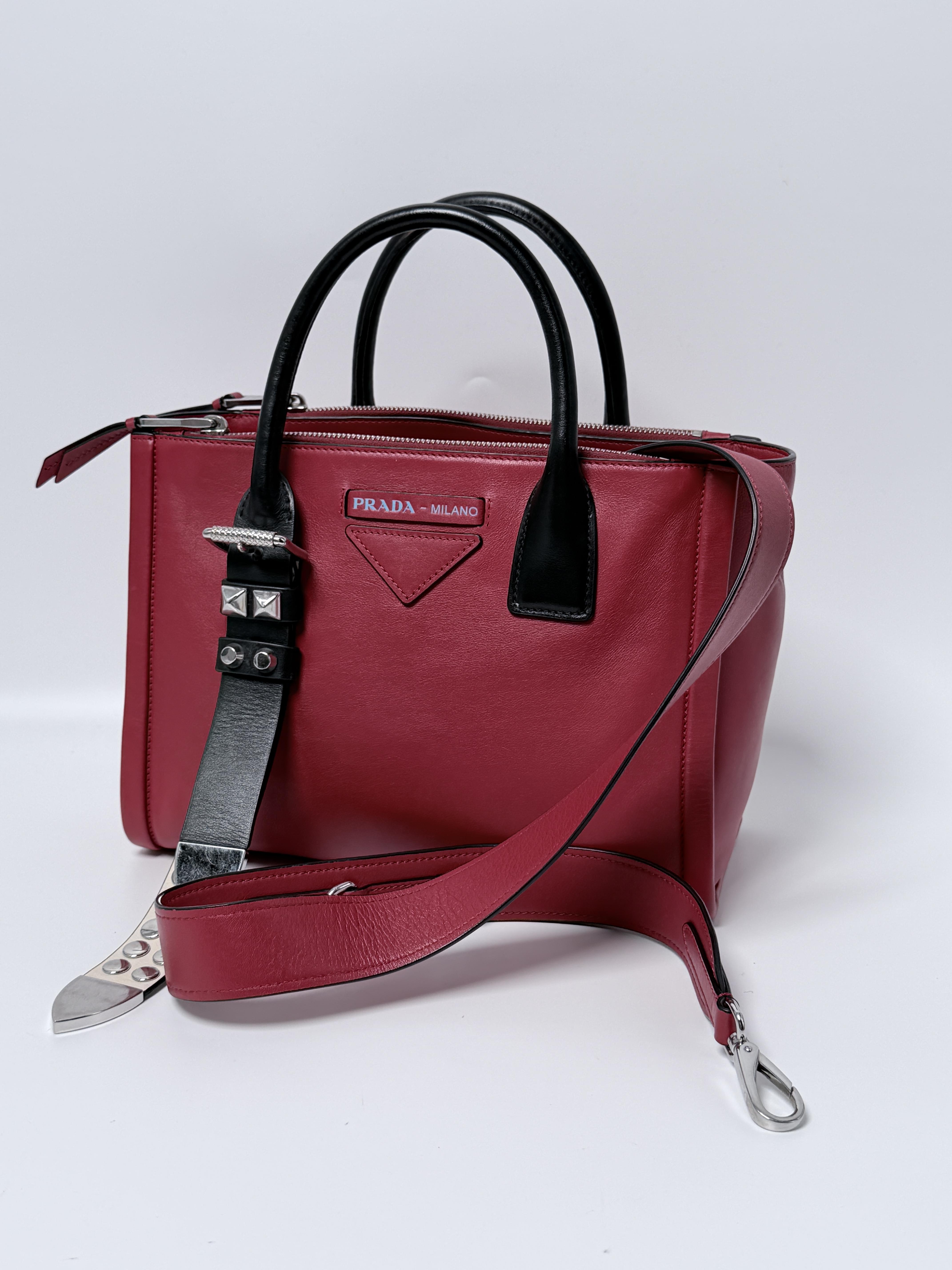 Twin Pocket Red JD465PR