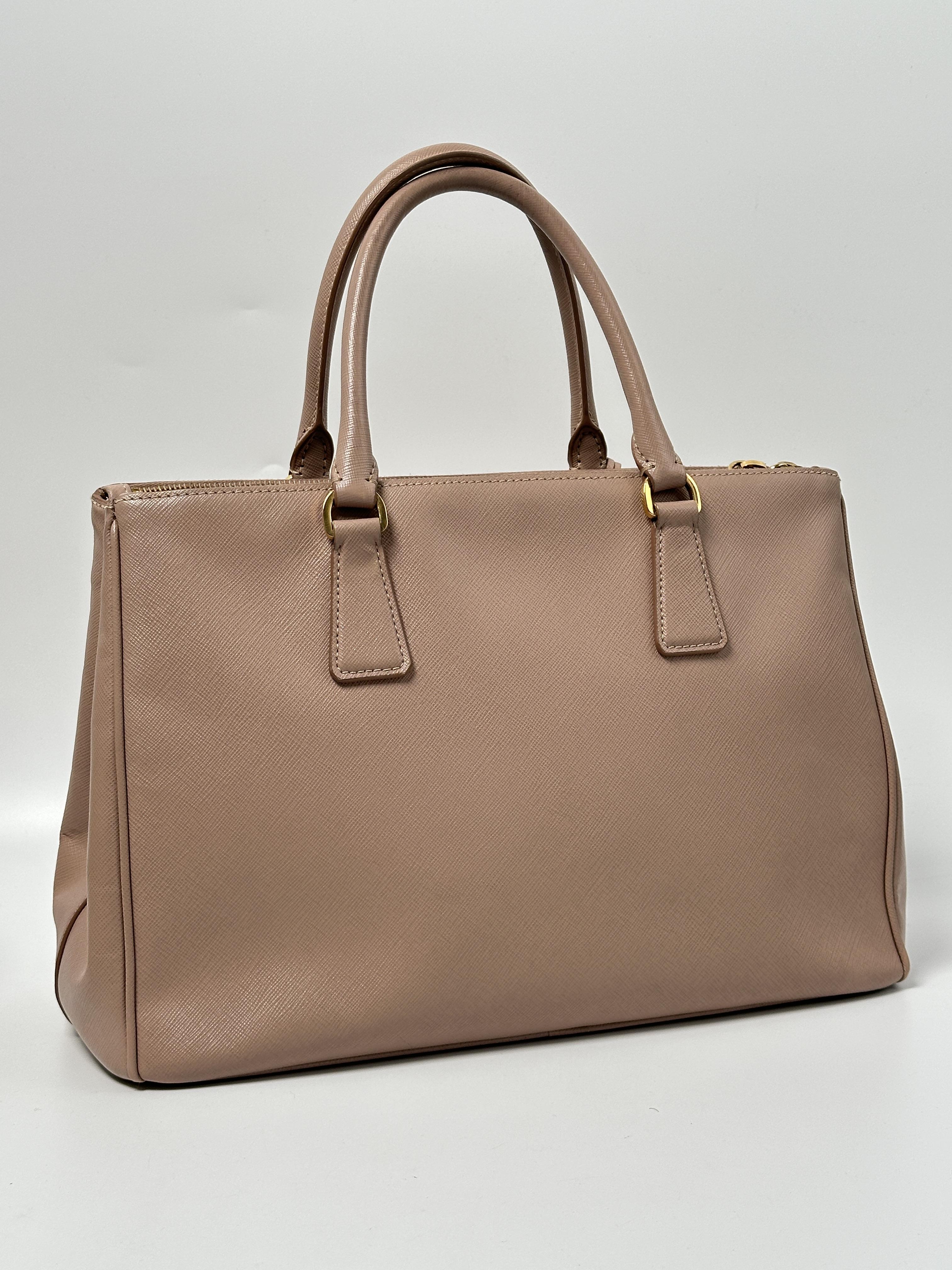Pre-owned PRADA Leather Shoulder Bags Galleria Saffiano Lux Double Zip Medium Tote Bag Shoulder Handbag ZS038PR