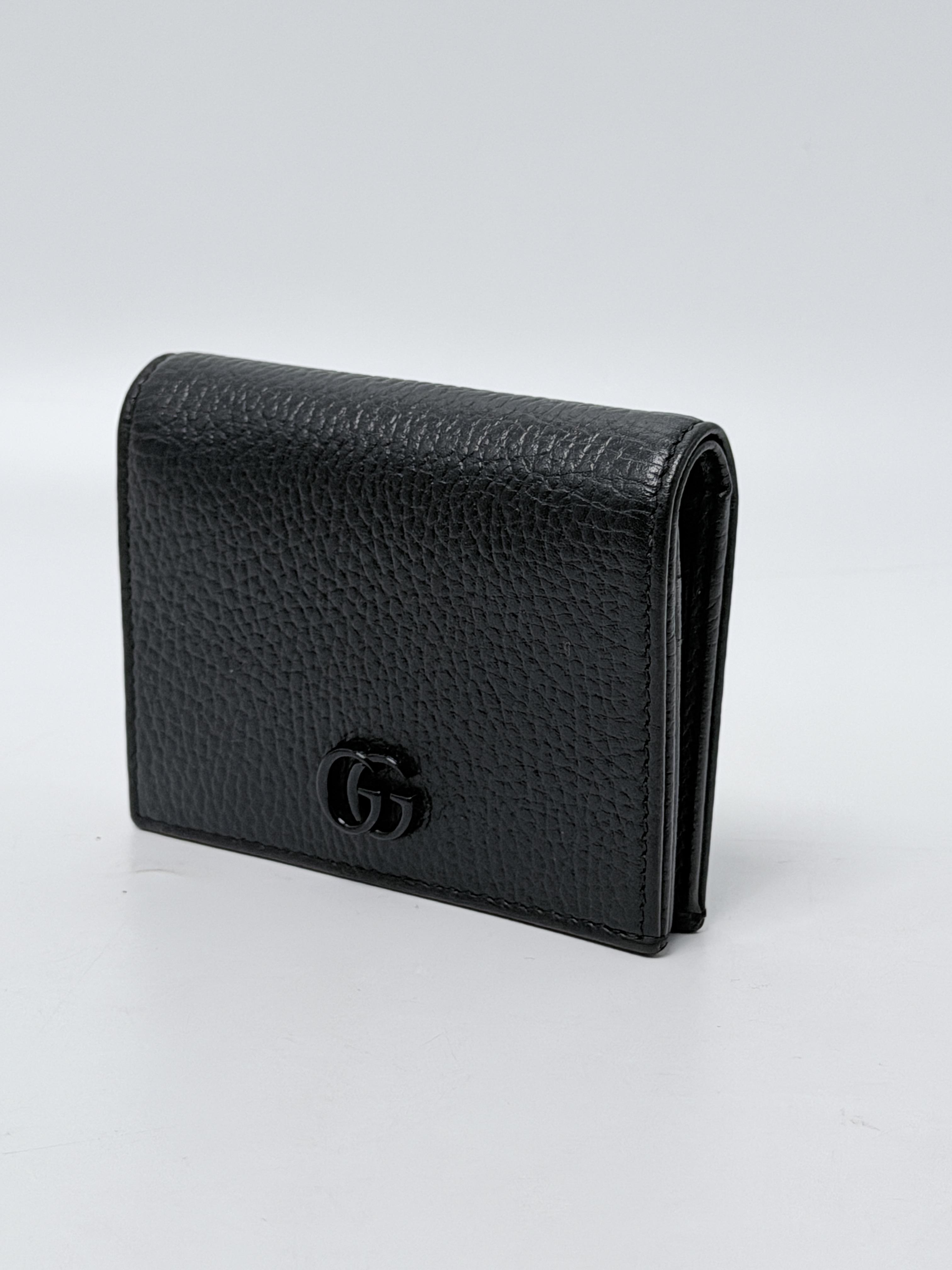 GG Marmont Black Textured Folding Card Case Wallet JP015GG