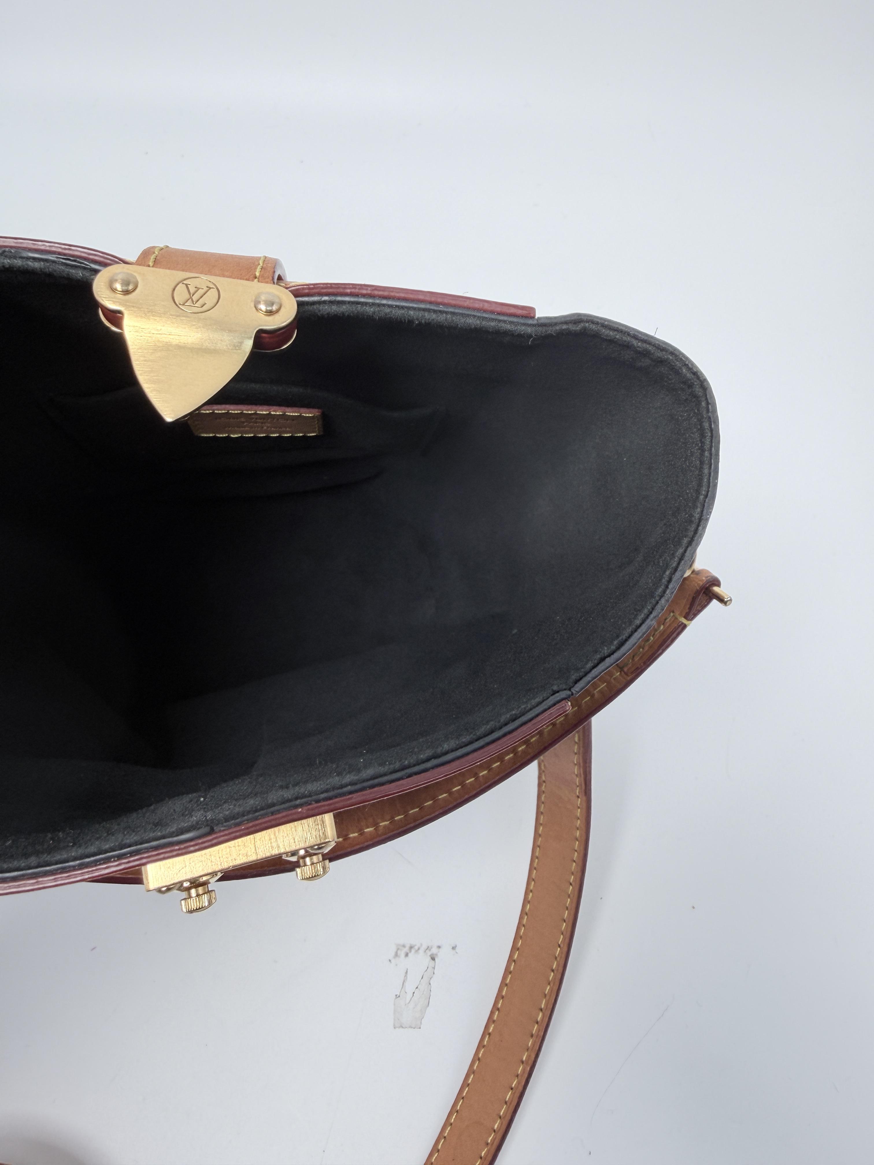 Pre-owned Louis Vuitton Canvas Crossbody Bags Monogram Duffle Bag Crossbody Handbag LV376FEI