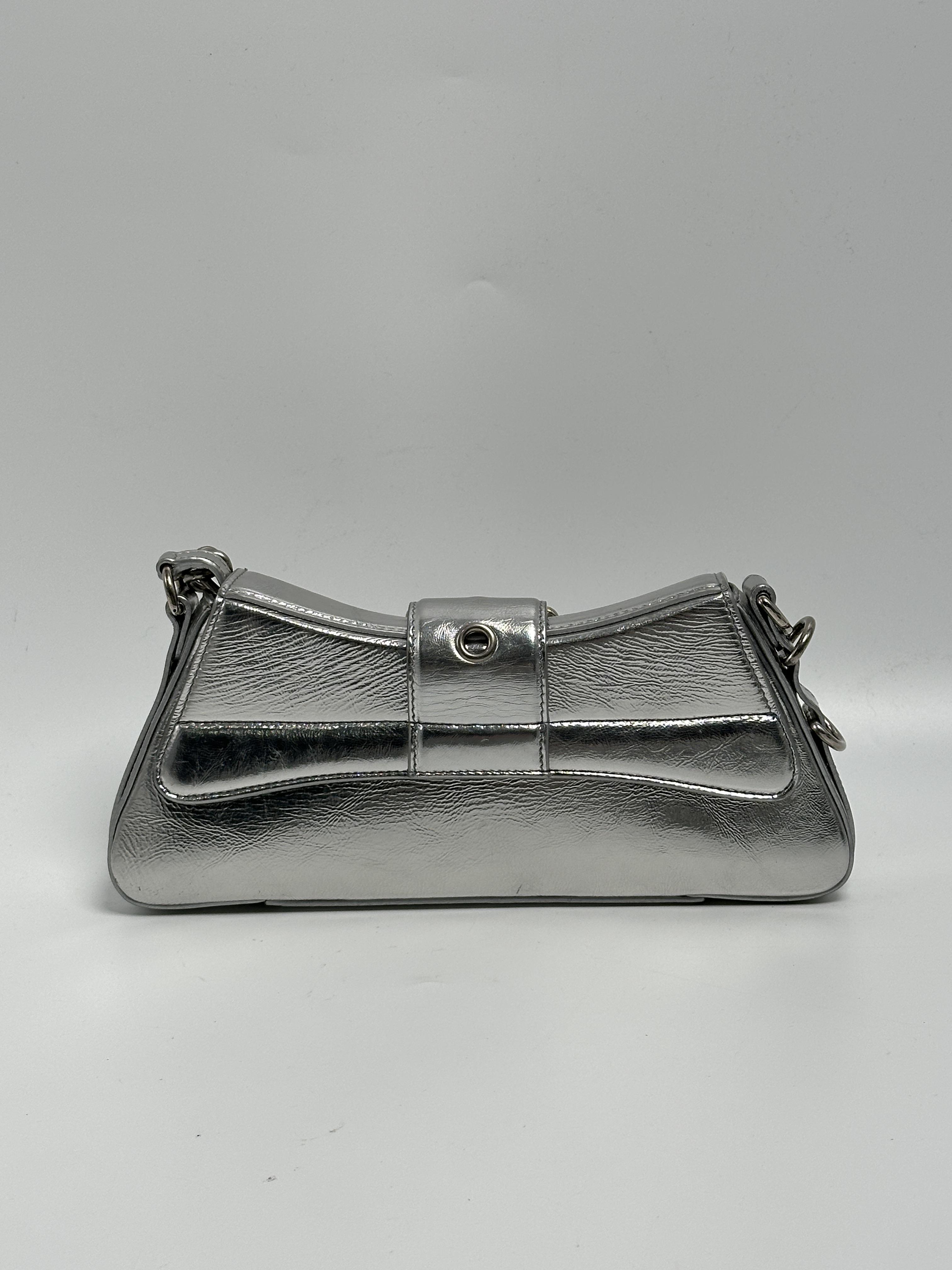Metallic Chain Shoulder Bag / Crossbody Clutch – Silver JD348BB