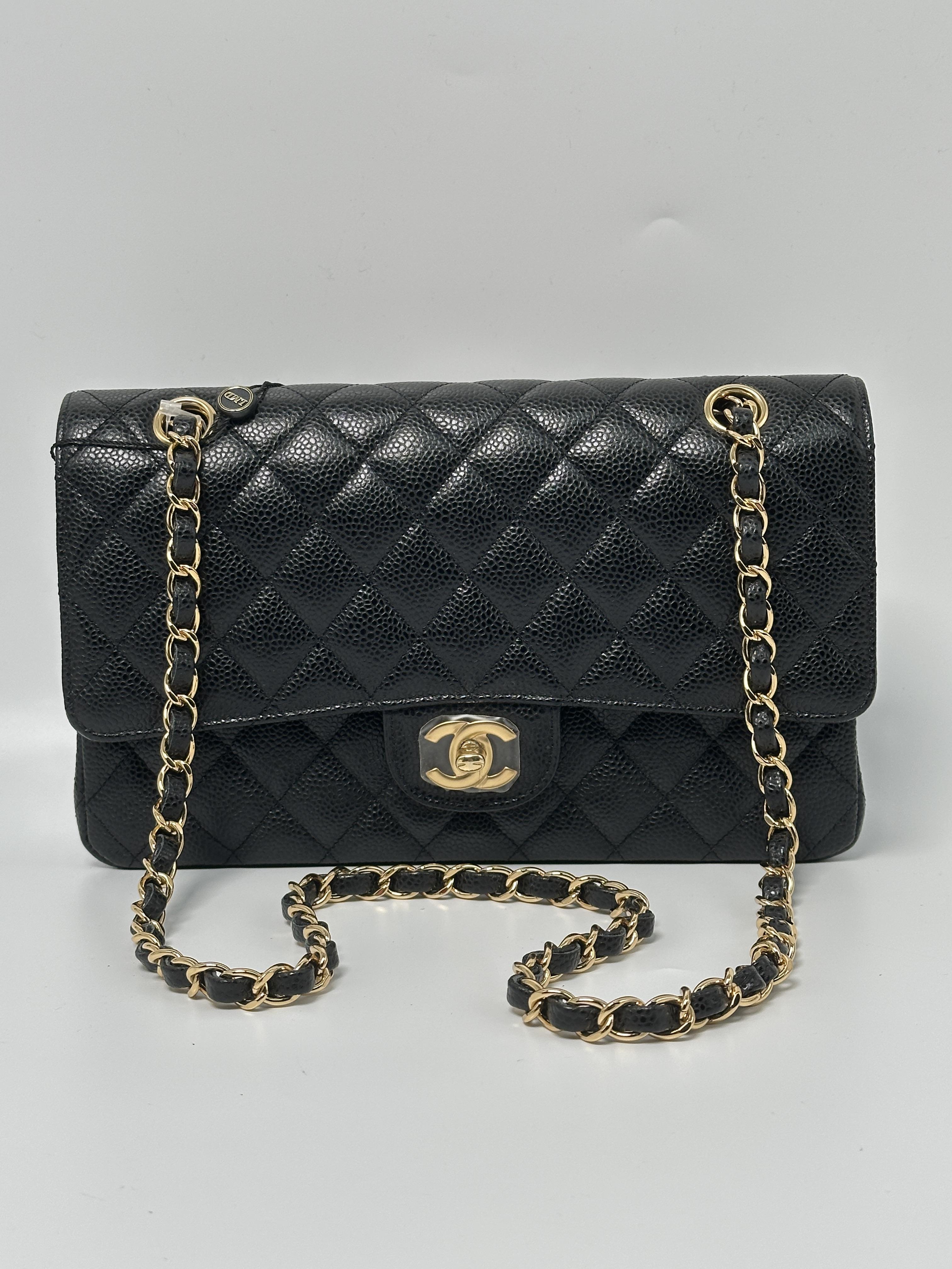 Pre-owned CHANEL leather Shoulder Bags Classic Medium Double Flap Bag Black Caviar P026CC