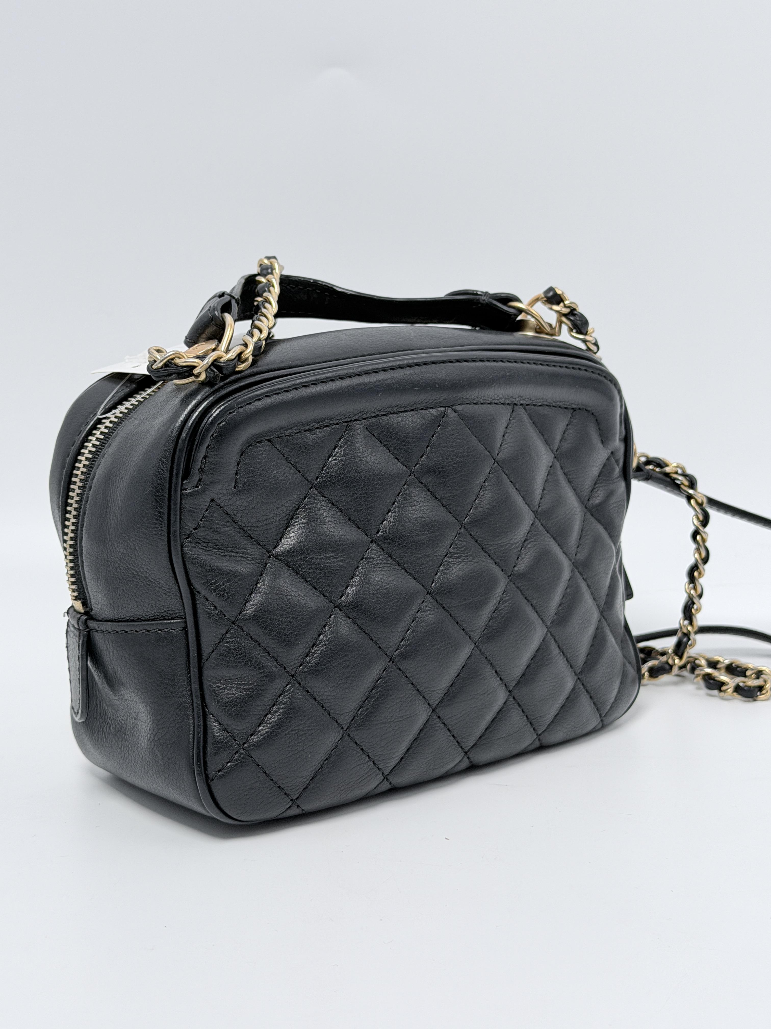 Small Extra Pocket Vanity Case Black Gold Hardware P054CC