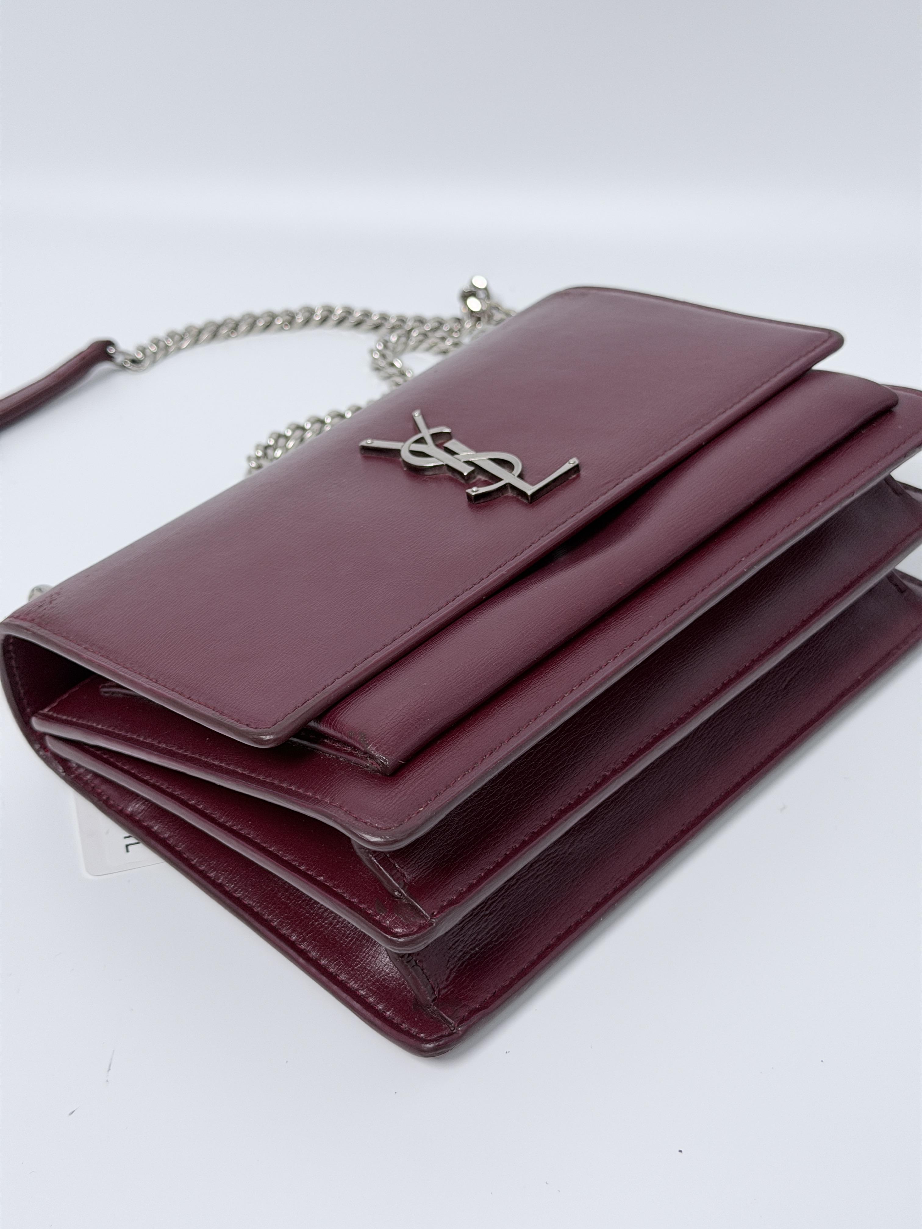 Pre-owned Yves Saint Laurent leather Shoulder Bags Saint Laurent Kate Chain Wallet Burgundy Crossbody / Shoulder Bag JE414YL
