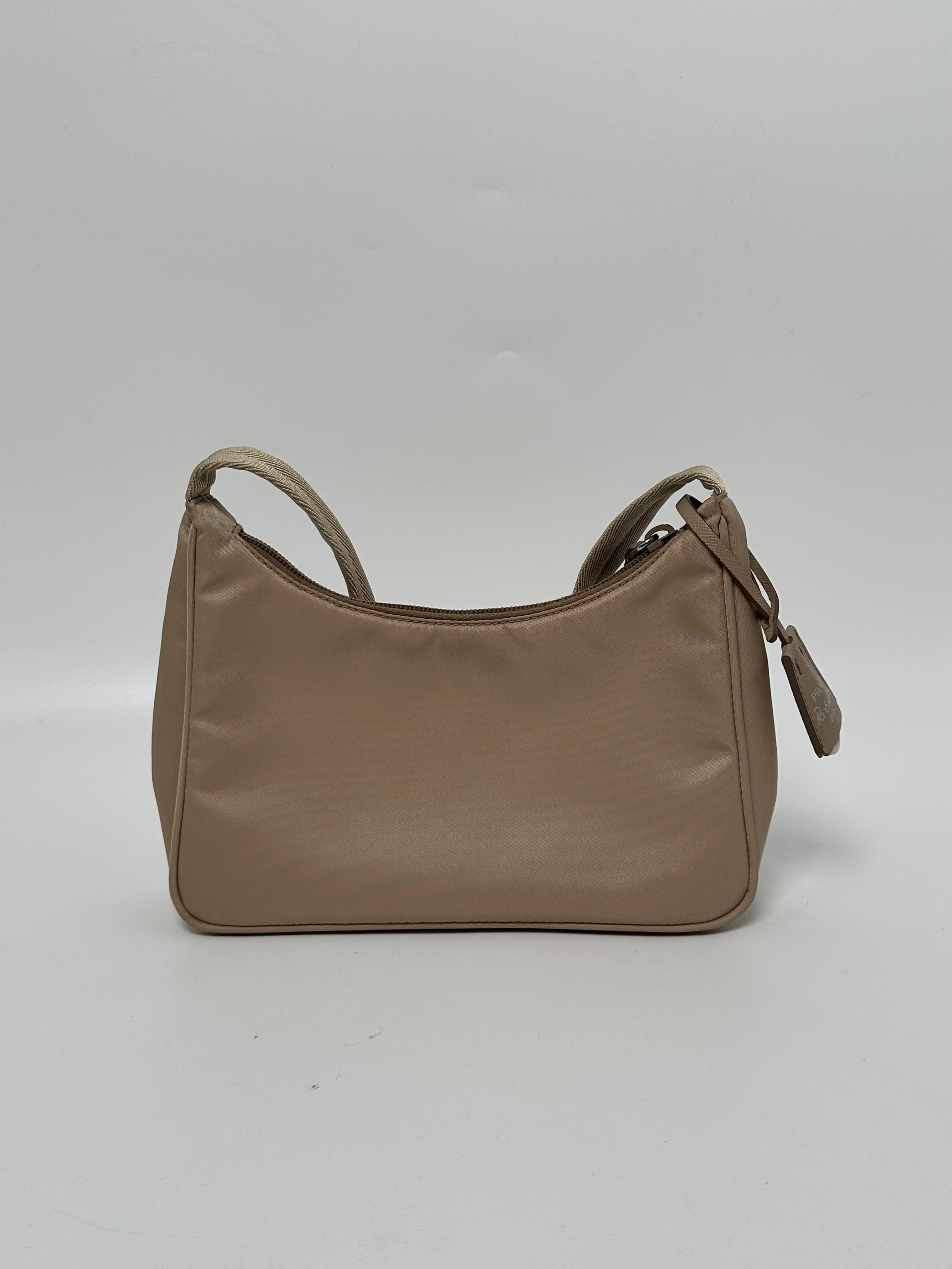 Pre-owned PRADA nylon Shoulder Bags Re Edition 2000 Mini Shoulder Bag Beige ZS020PR