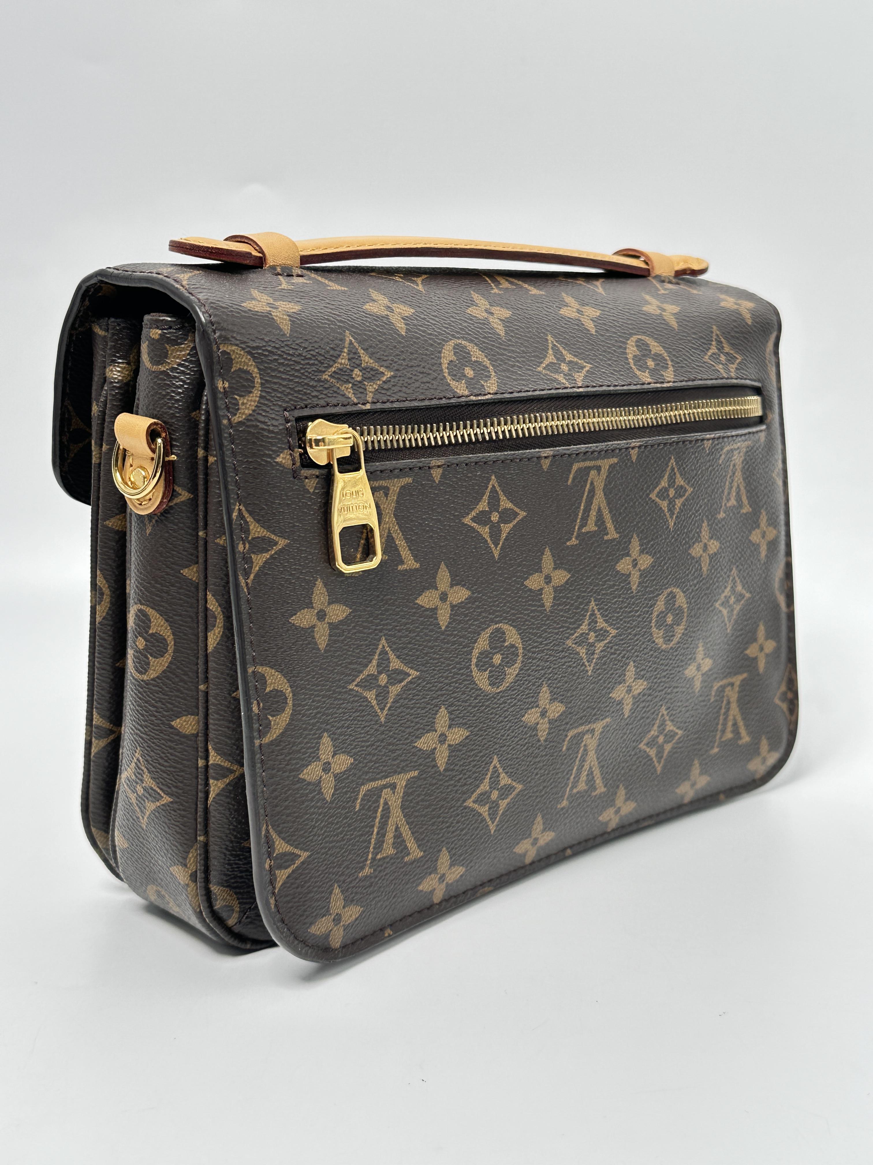 Monogram Pochette Métis Shoulder Handbag Top Handle Bag Crossbody Bag JE465LV