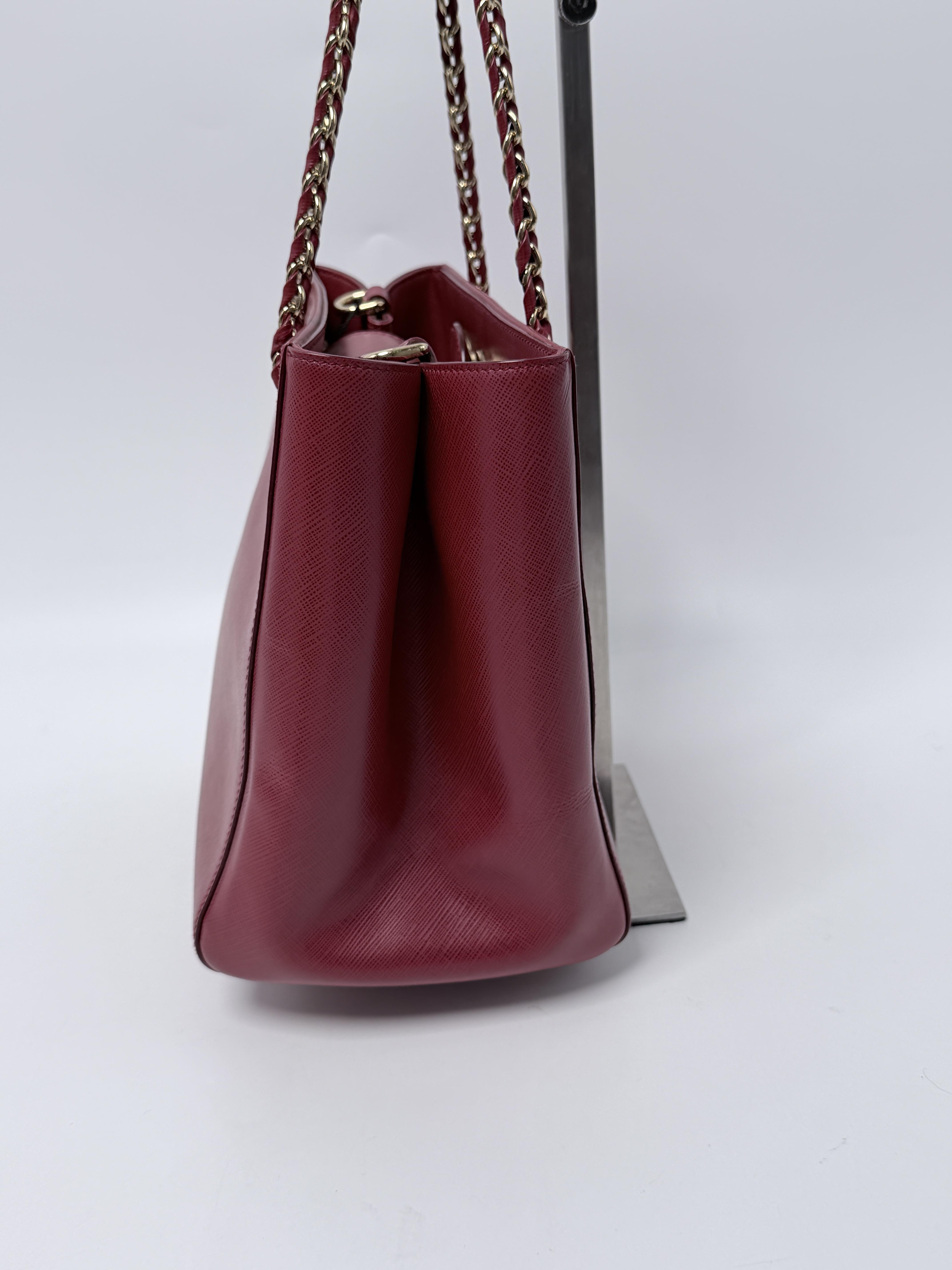 Authentic Vara Bow 2WAY Chain Tote Shoulder Bag Bordeaux Red JD1516FG