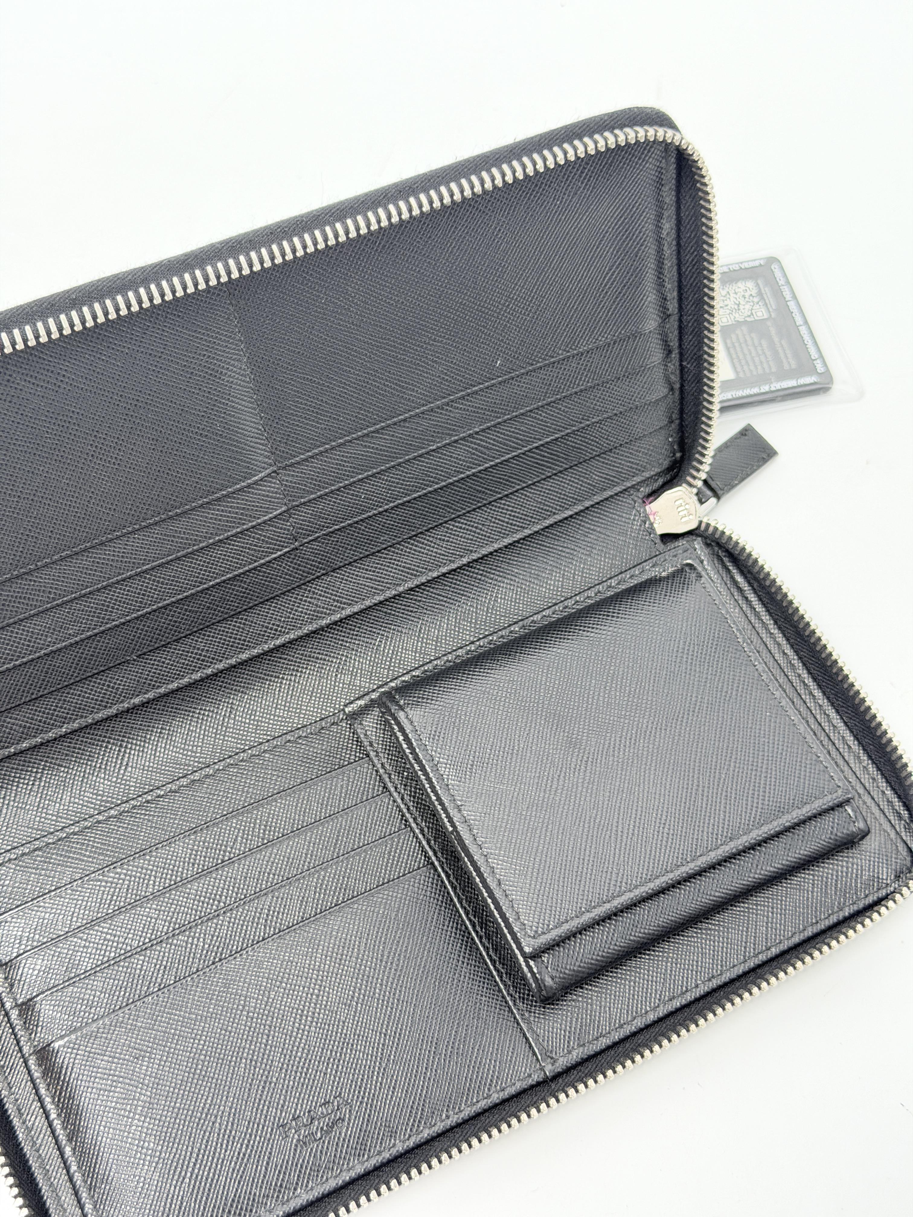 Saffiano Embossed Logo Zip Around Nero Black Long Wallet JD1498PR