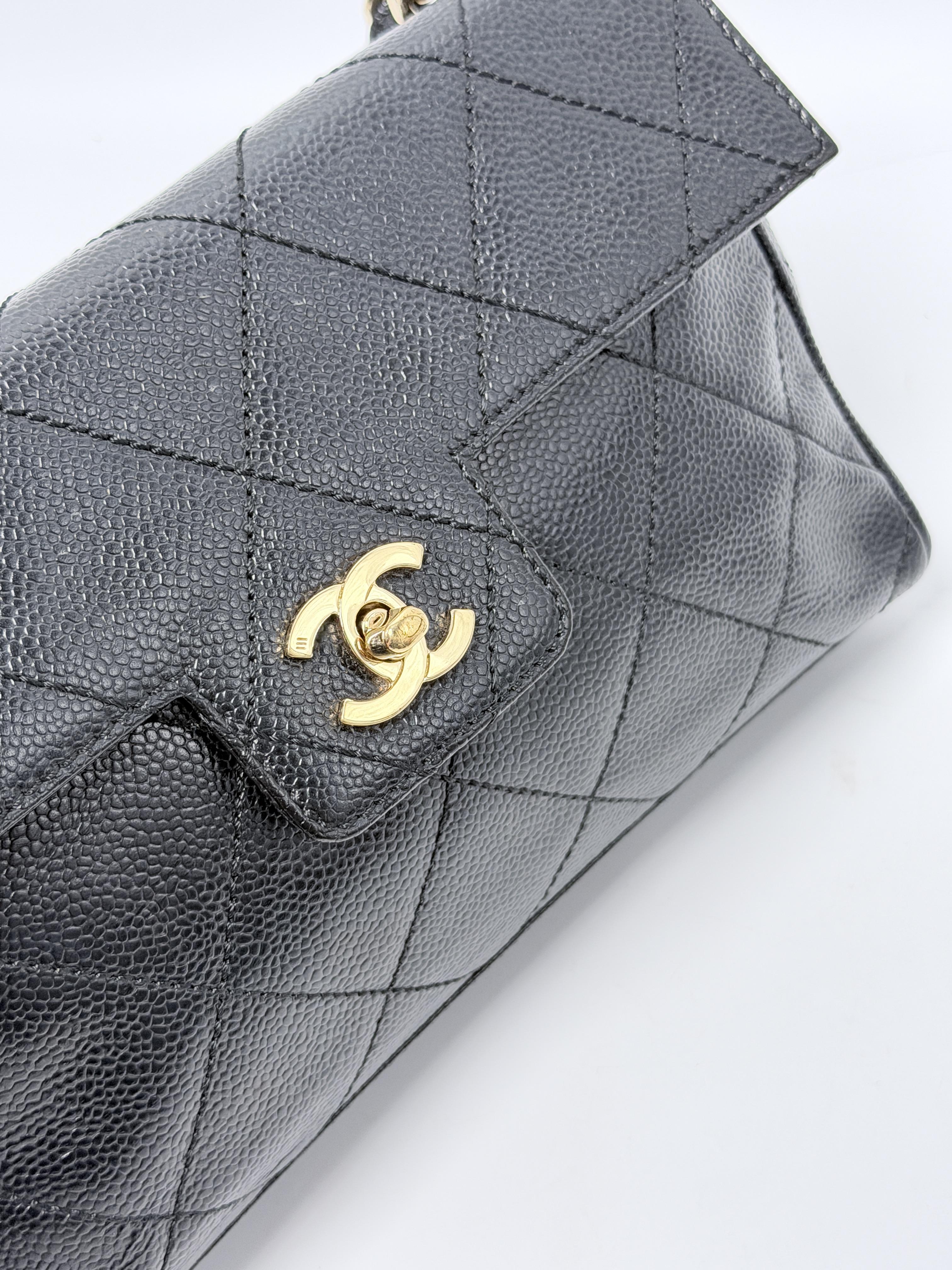 East West Flap Black Caviar Quilted Light Gold Shoulder Bag JP003CC