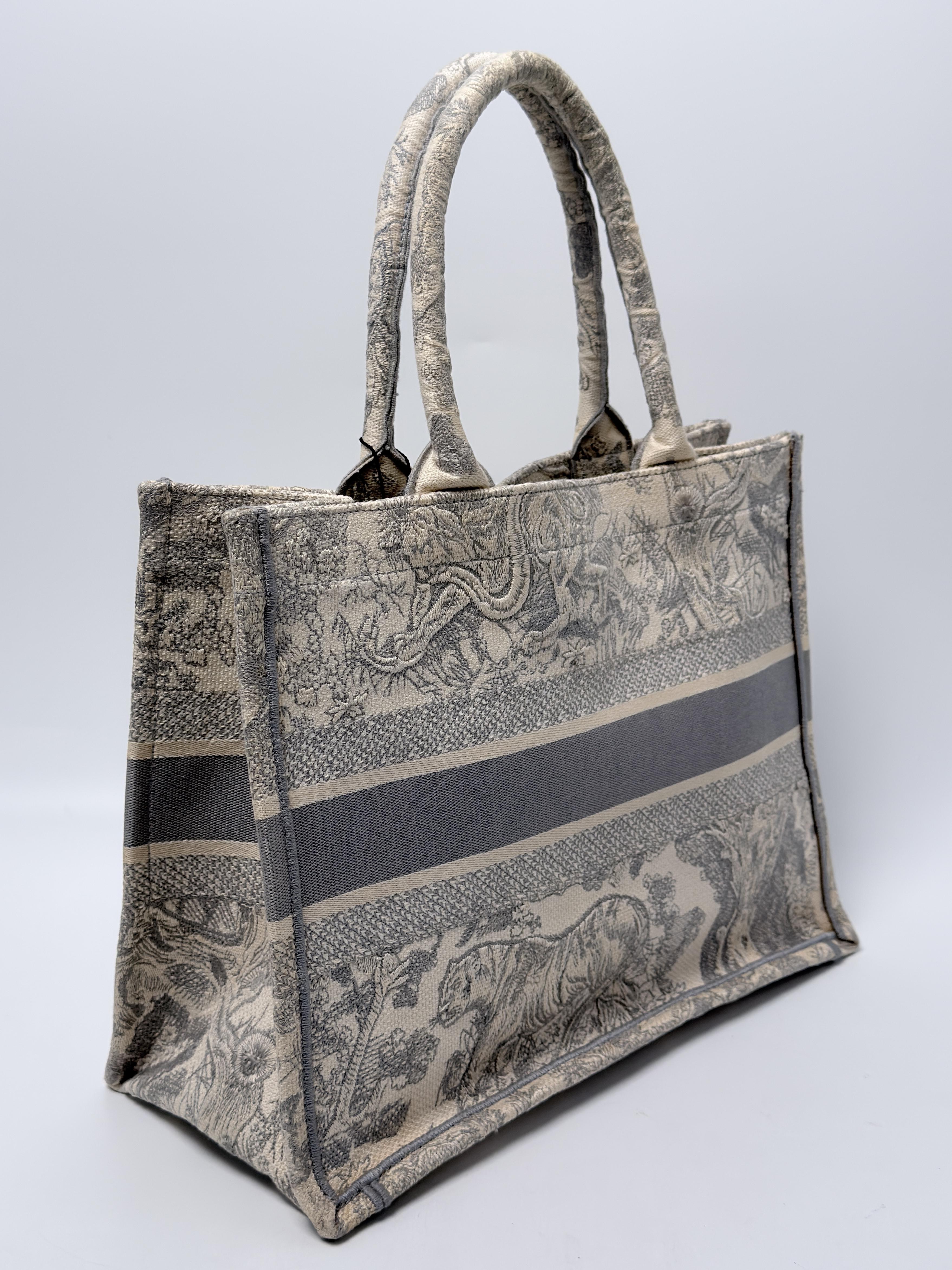 Medium Book Tote Bag Gray Toile de Jouy Shoulder Handbag JA1407DR