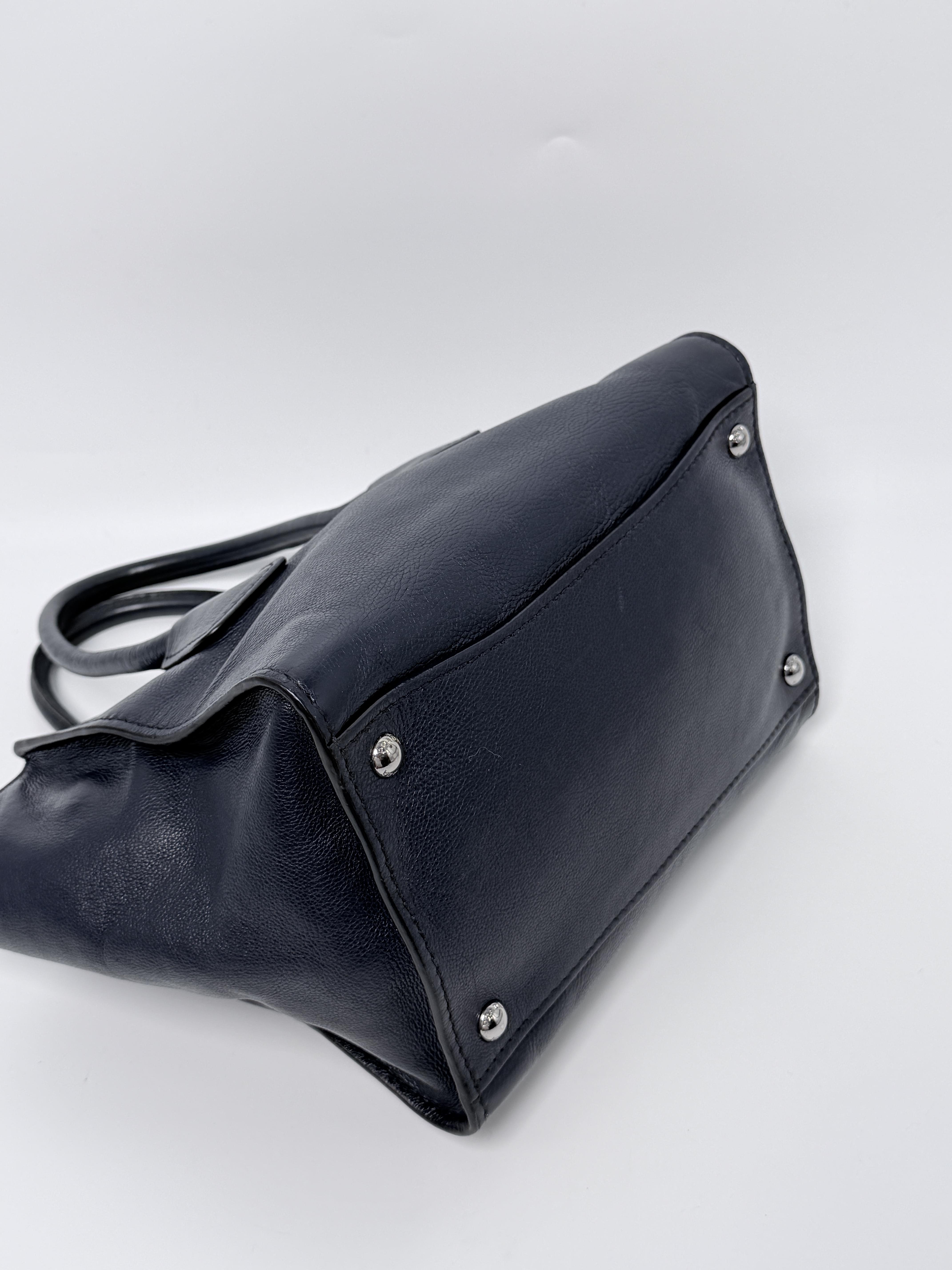 Pre-owned PRADA leather Tote Bags Black Tote Bag Top Handle Hangbag ZS057PR