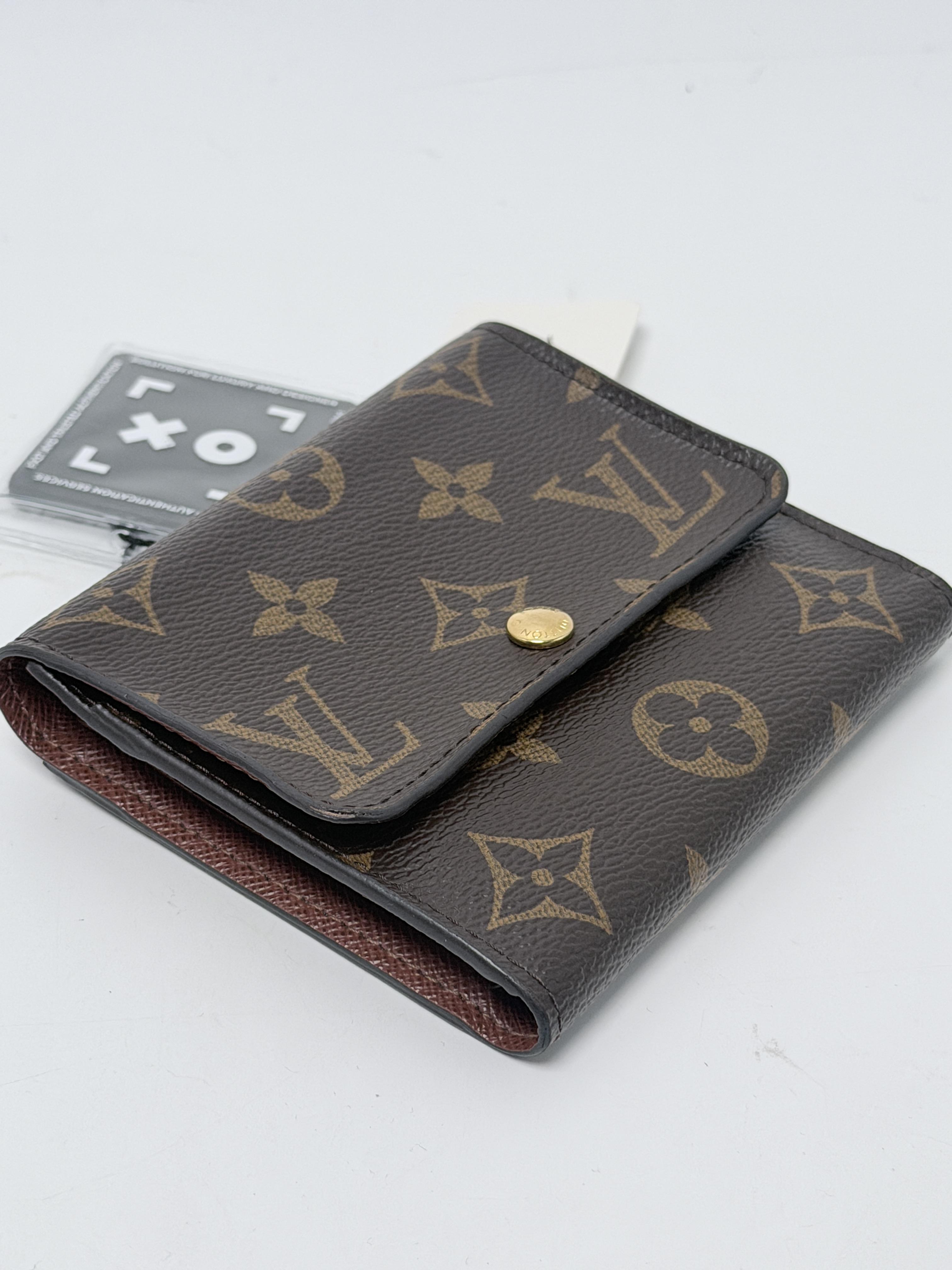 Portefeuille Anais Trifold Compact Wallet Monogram JA1345LV