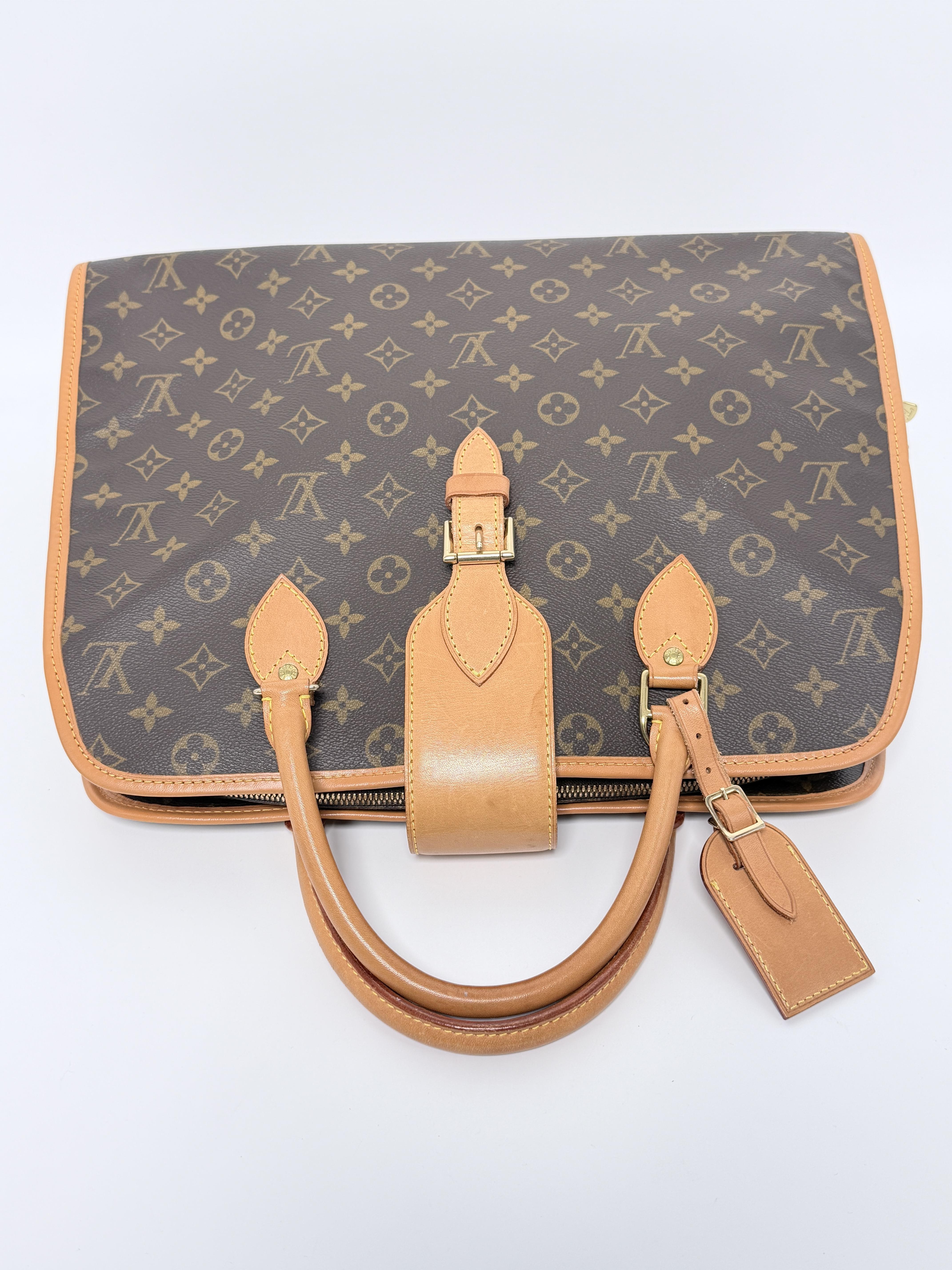 Pre-owned Louis Vuitton Monogram coated canvas and Vachetta cowhide leather with brass hardware Travel Bags Authentic Monogram Rivoli Soft Bag Top Handle Handbag JD077LV