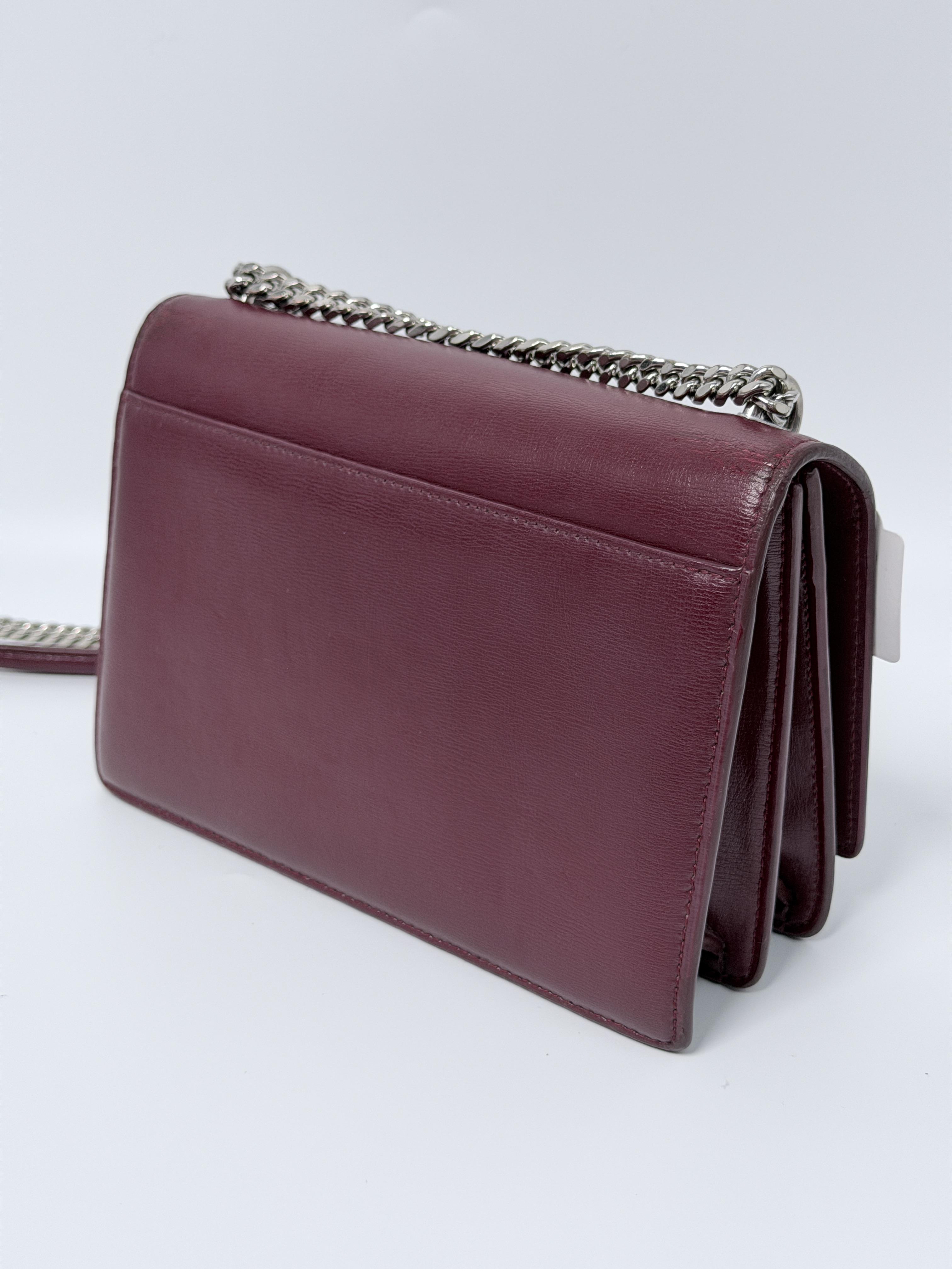Pre-owned Yves Saint Laurent leather Shoulder Bags Saint Laurent Kate Chain Wallet Burgundy Crossbody / Shoulder Bag JE414YL