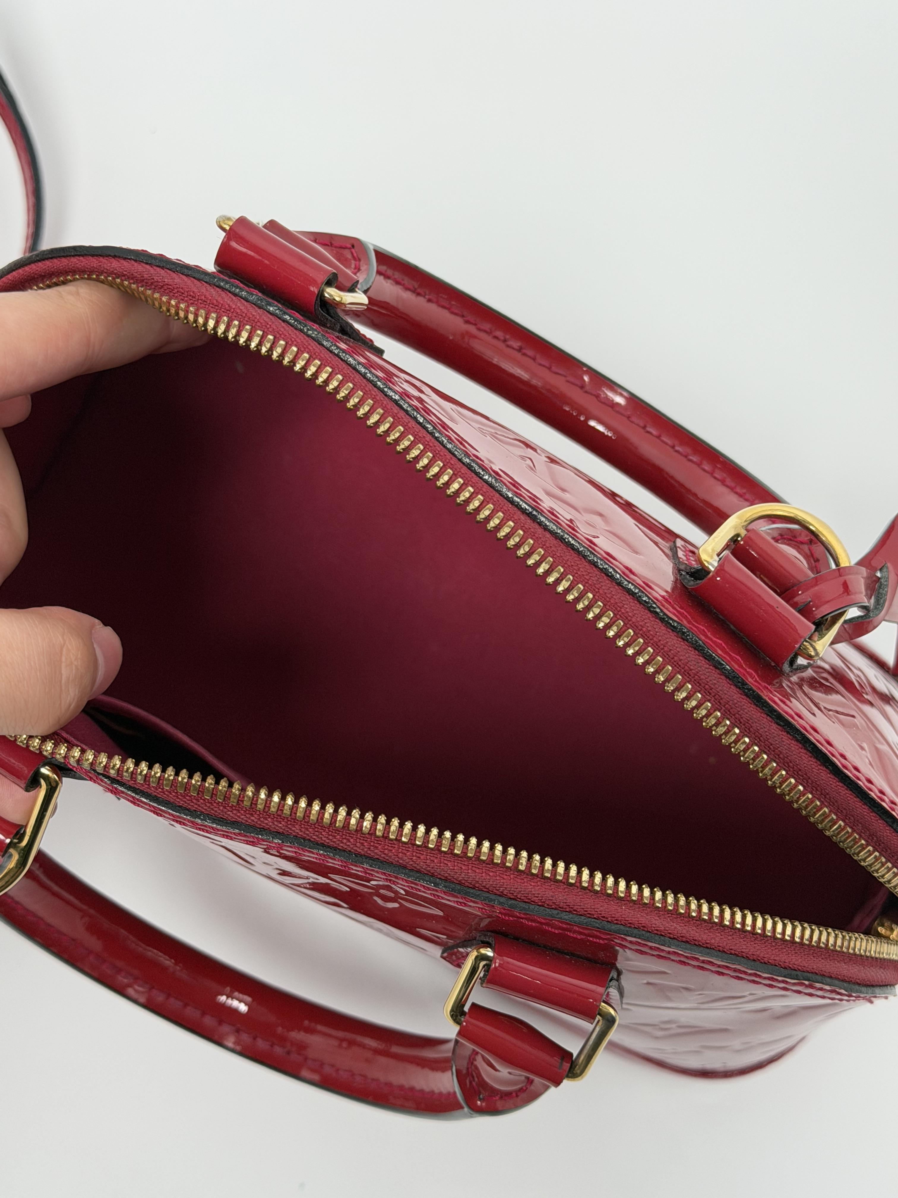 Pre-owned Louis Vuitton Vernis Leather Shoulder Bags Alma BB Vernis JE57LV