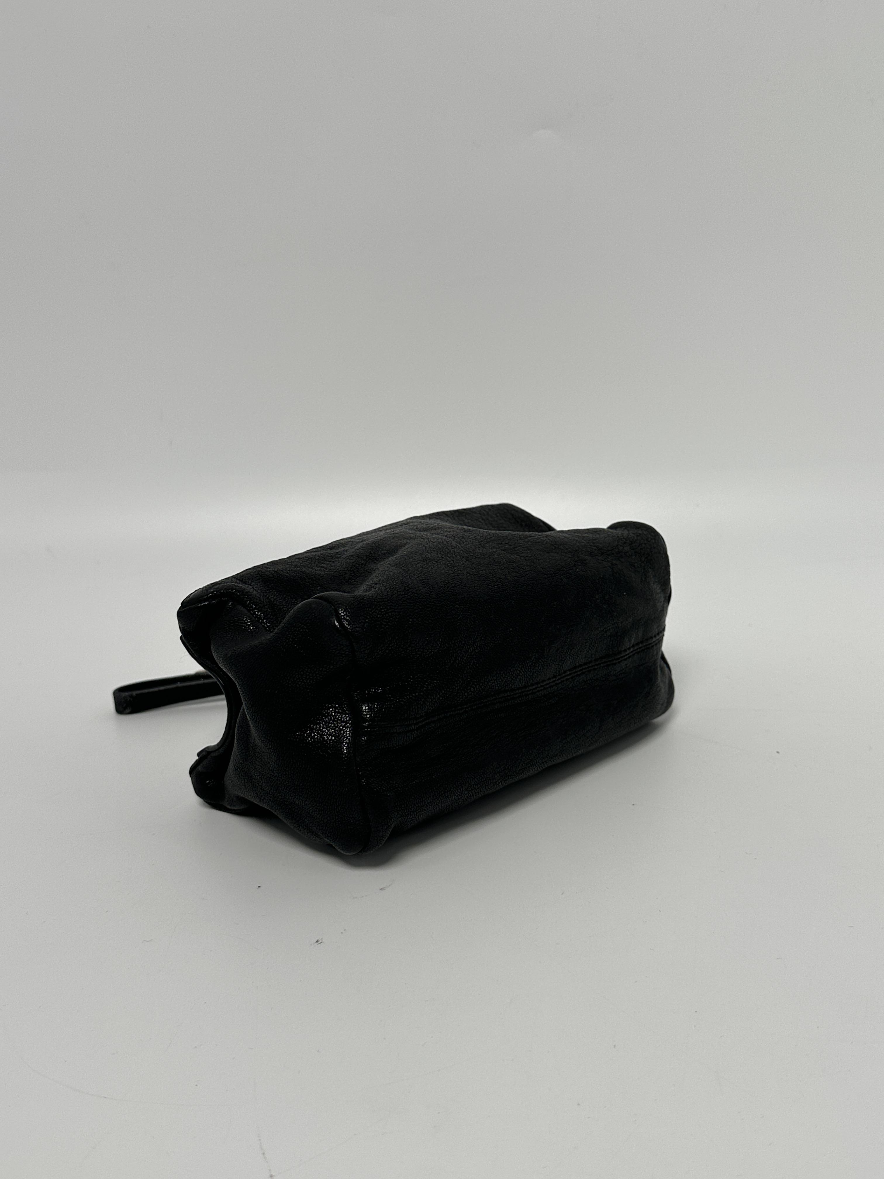Pre-owned GIVENCHY leather Small Leather Goods Pandora Wristlet Pouch JD466GIV