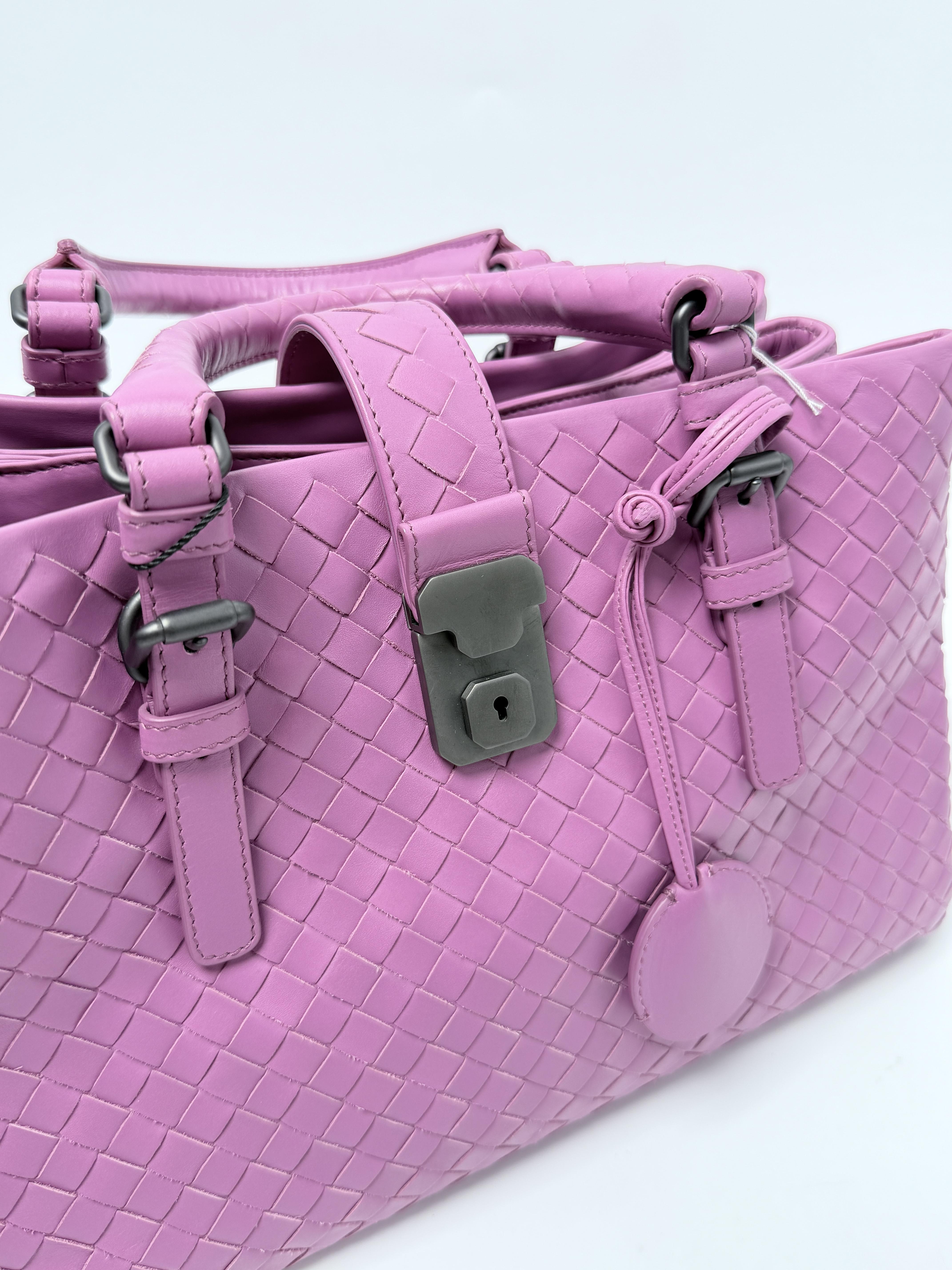 Intrecciato Roma Pink Woven Handle Handbag Tote Bag JE753BV