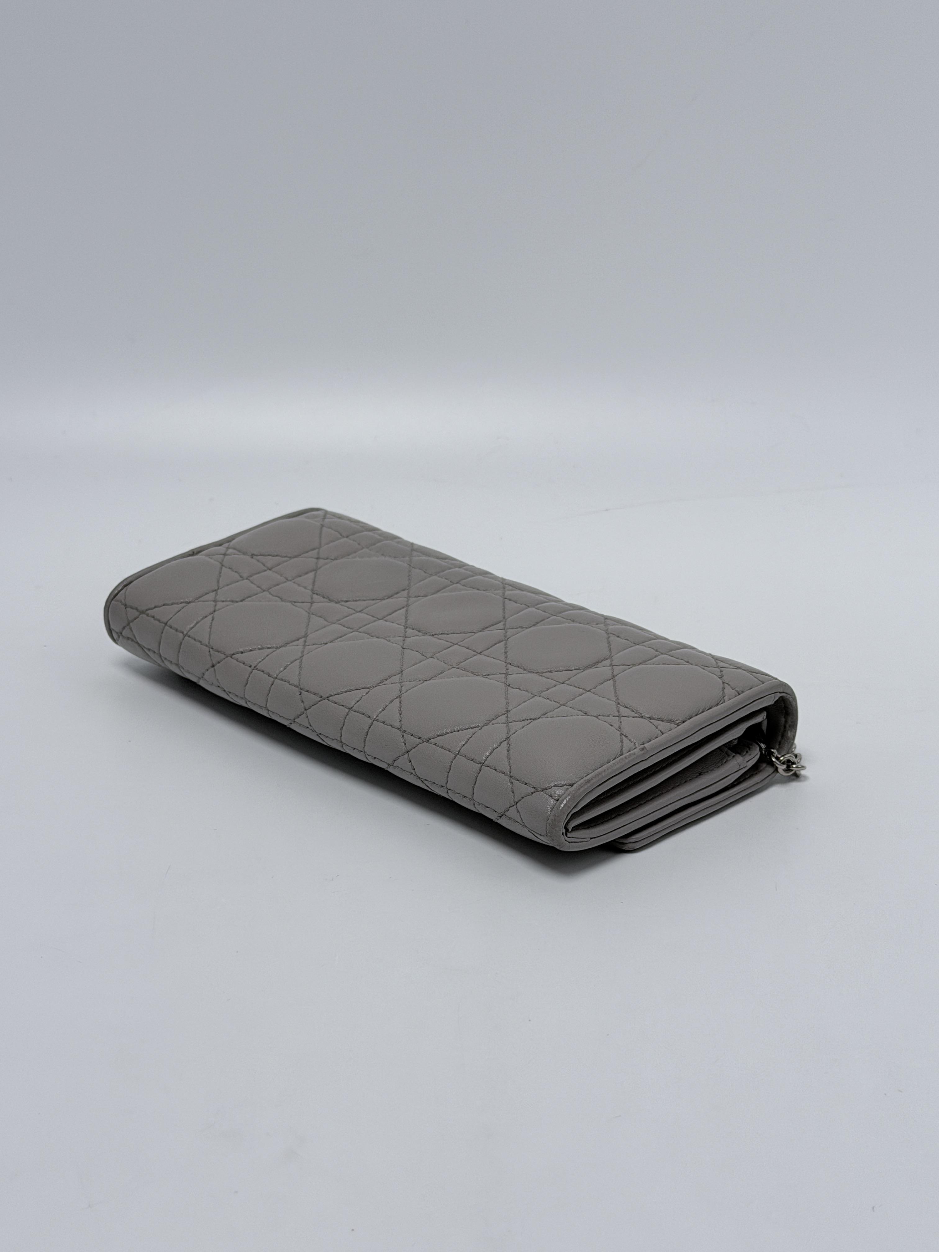 Lady Cannage Quilted Gray Wallet On Chain Clutch Handbag XU010CD