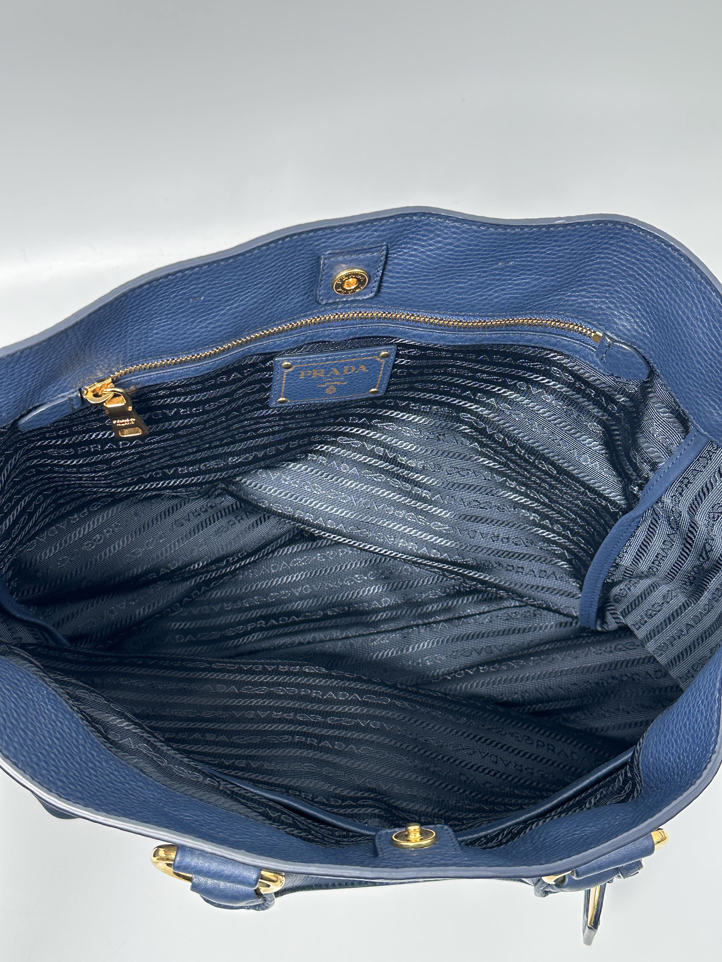 Pre-owned PRADA LEATHER Tote Bags Navy Vitello Daino Tote Shoulder Bag JE575PD