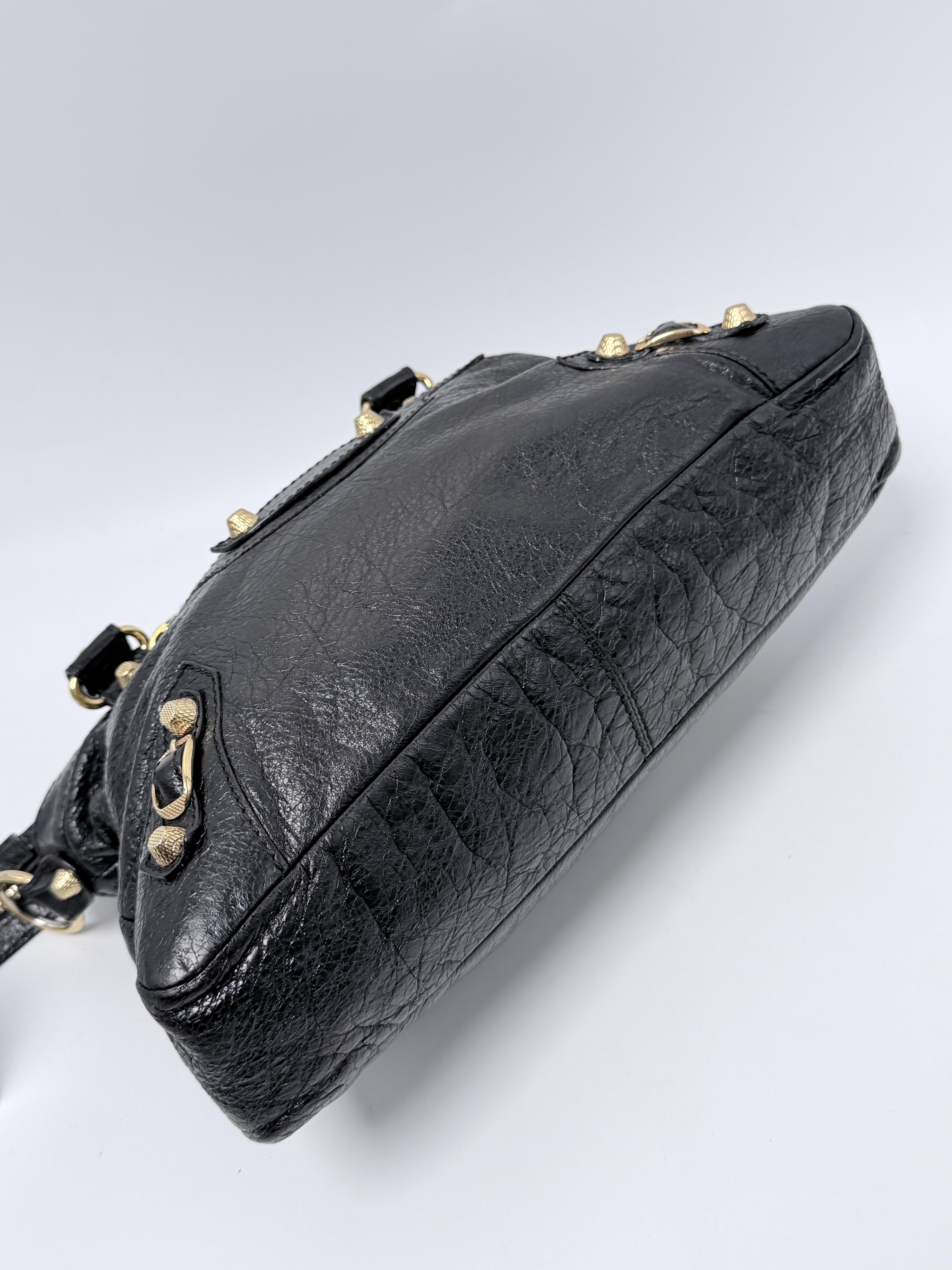 Neo Classic City Bag Black Distressed Handle Handbag Crossbody JE746BB