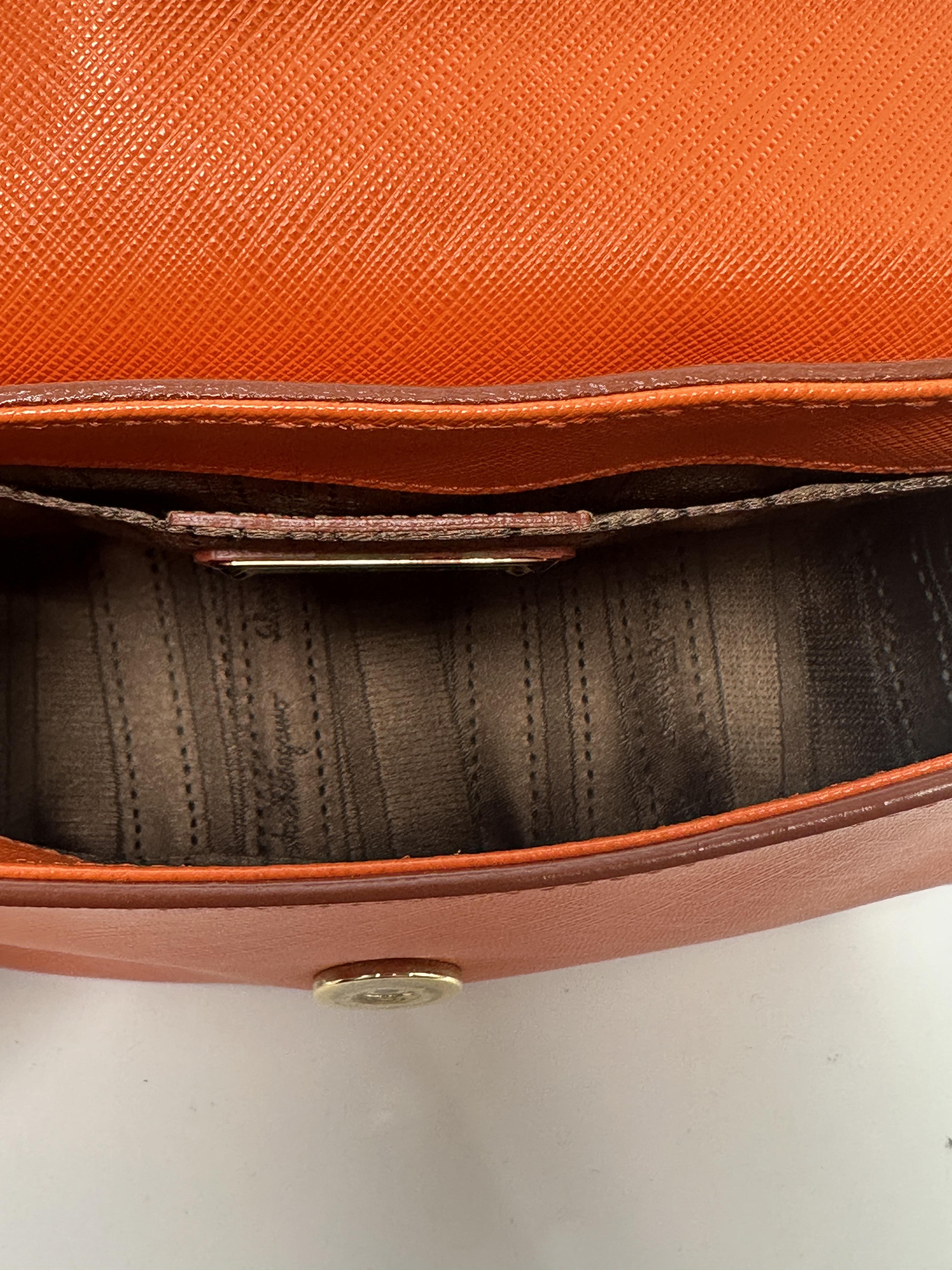 Pre-owned SALVATORE FERRAGAMO leather Crossbody Bags Ferragamo Gancini Flap Crossbody Bag JD319FG