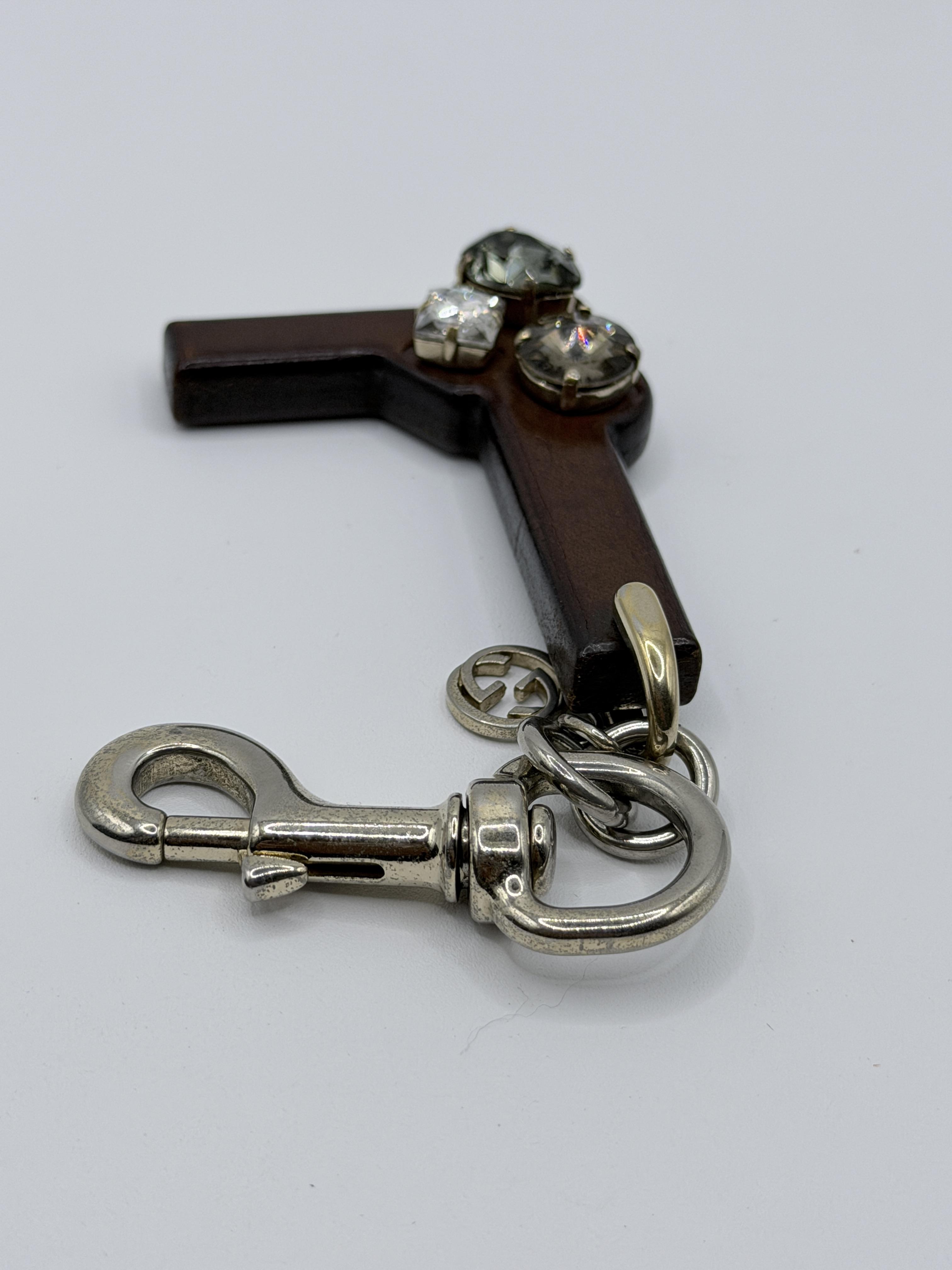 Pre-owned GUCCI Wood Small Leather Goods Alphabet Letter L & Swarovski Crystal Keychain Bag Charm JD832GG