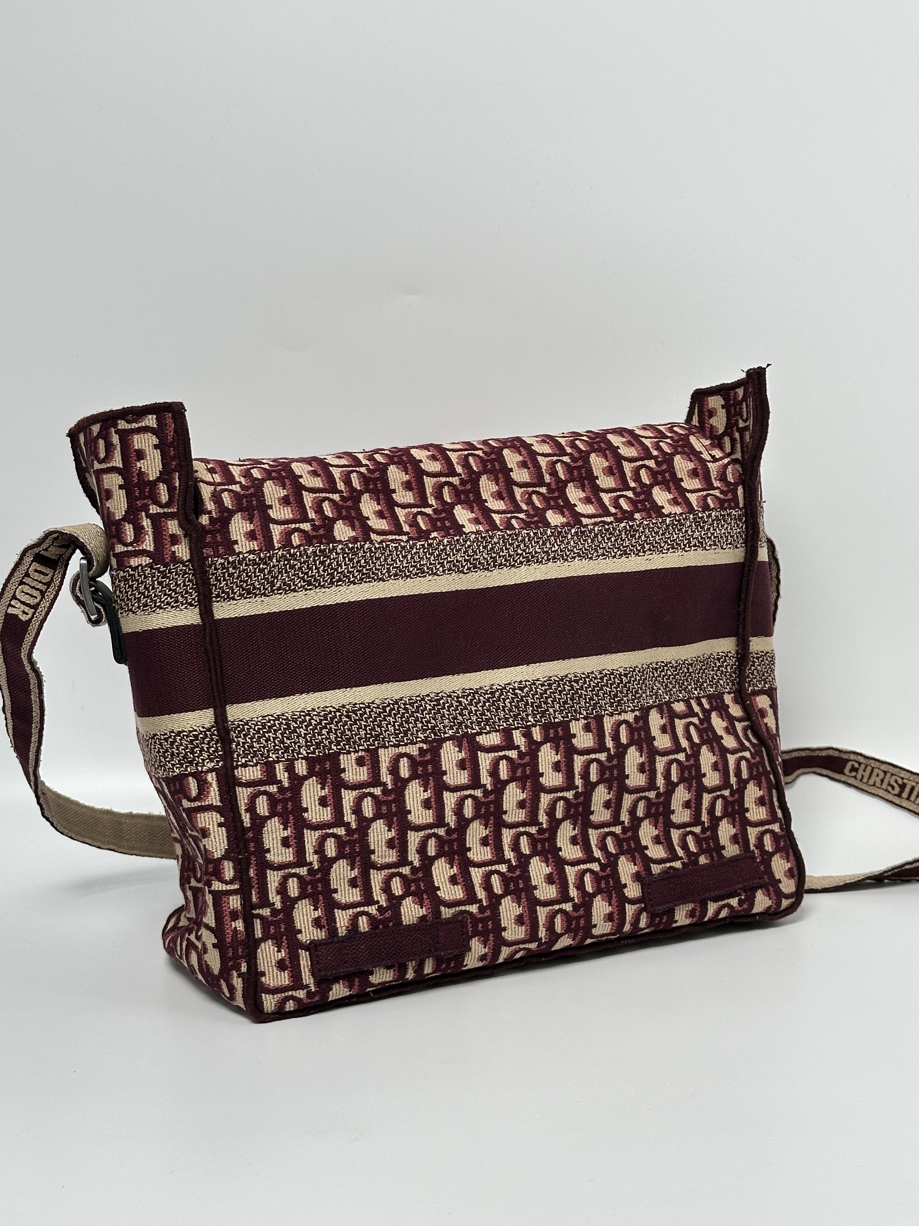 Pre-owned Dior CANVAS Messenger Bags Title: Christian Diorcamp Messenger Shoulder Bag ZS027CD