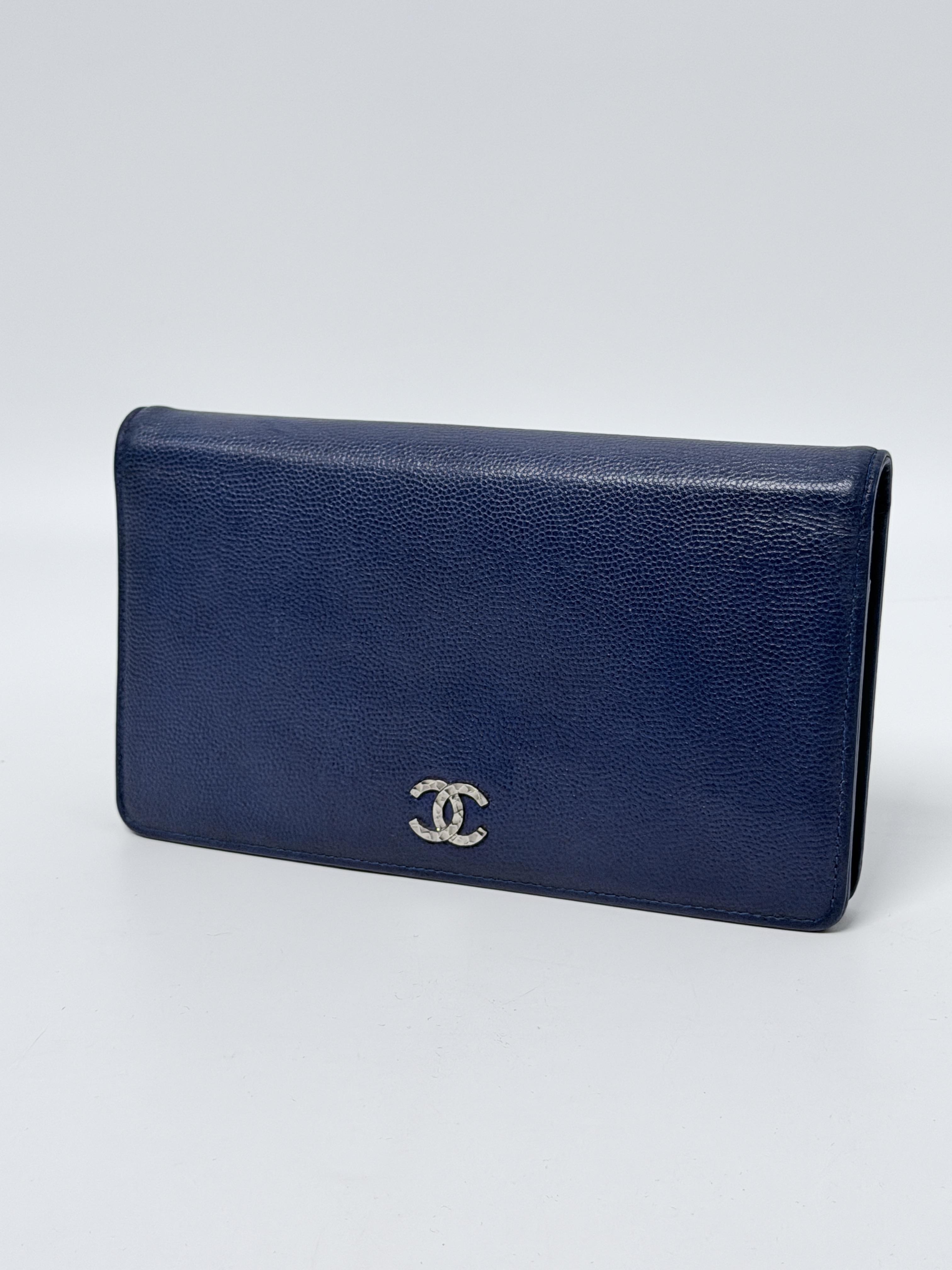 Blue Caviar Timeless Long Yen Flap Silver Hardware JE690CC