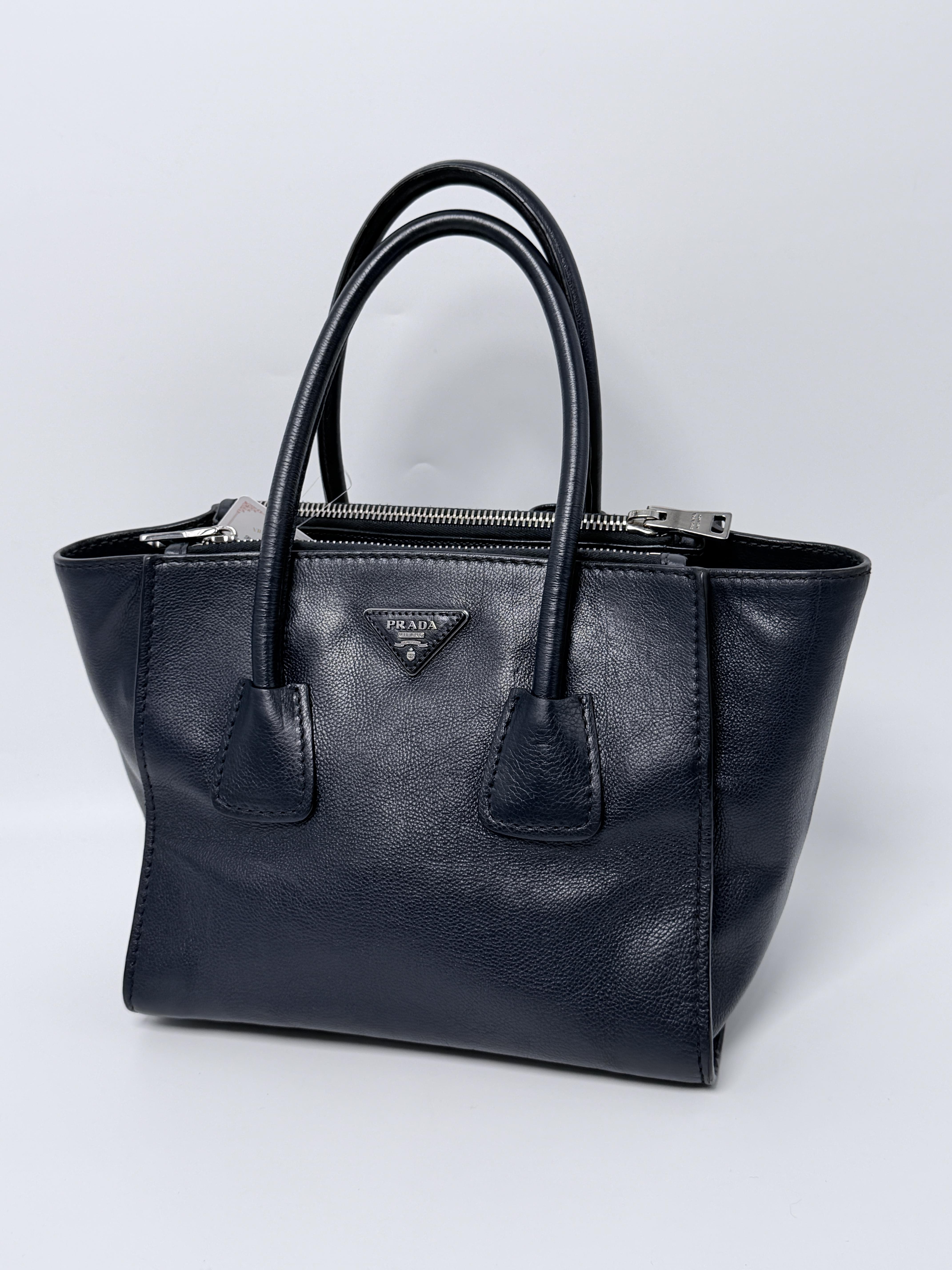 Pre-owned PRADA leather Tote Bags Black Tote Bag Top Handle Hangbag ZS057PR