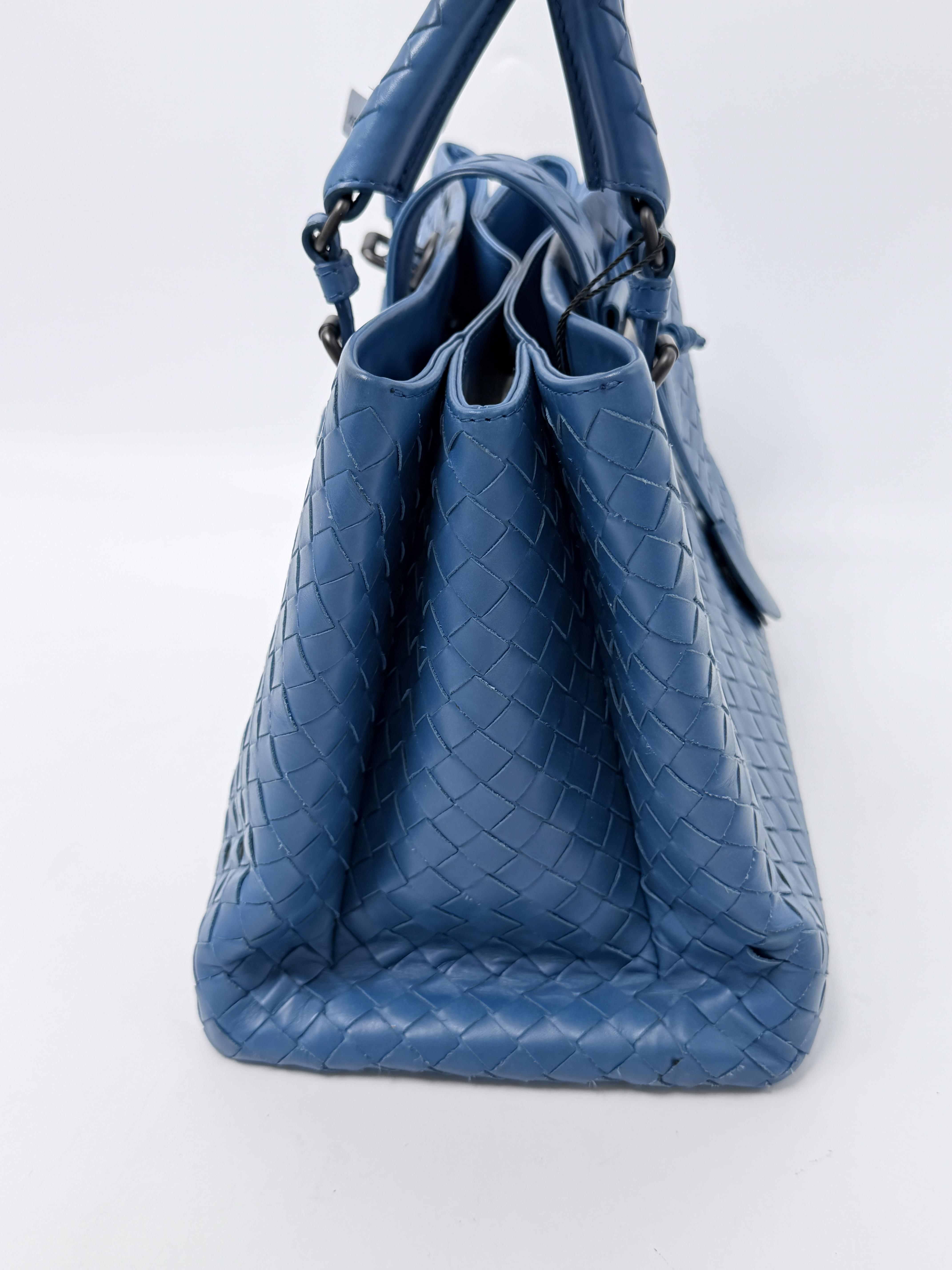 Intrecciato Roma Tote Bag Blue Handle Handbag JA1387BV