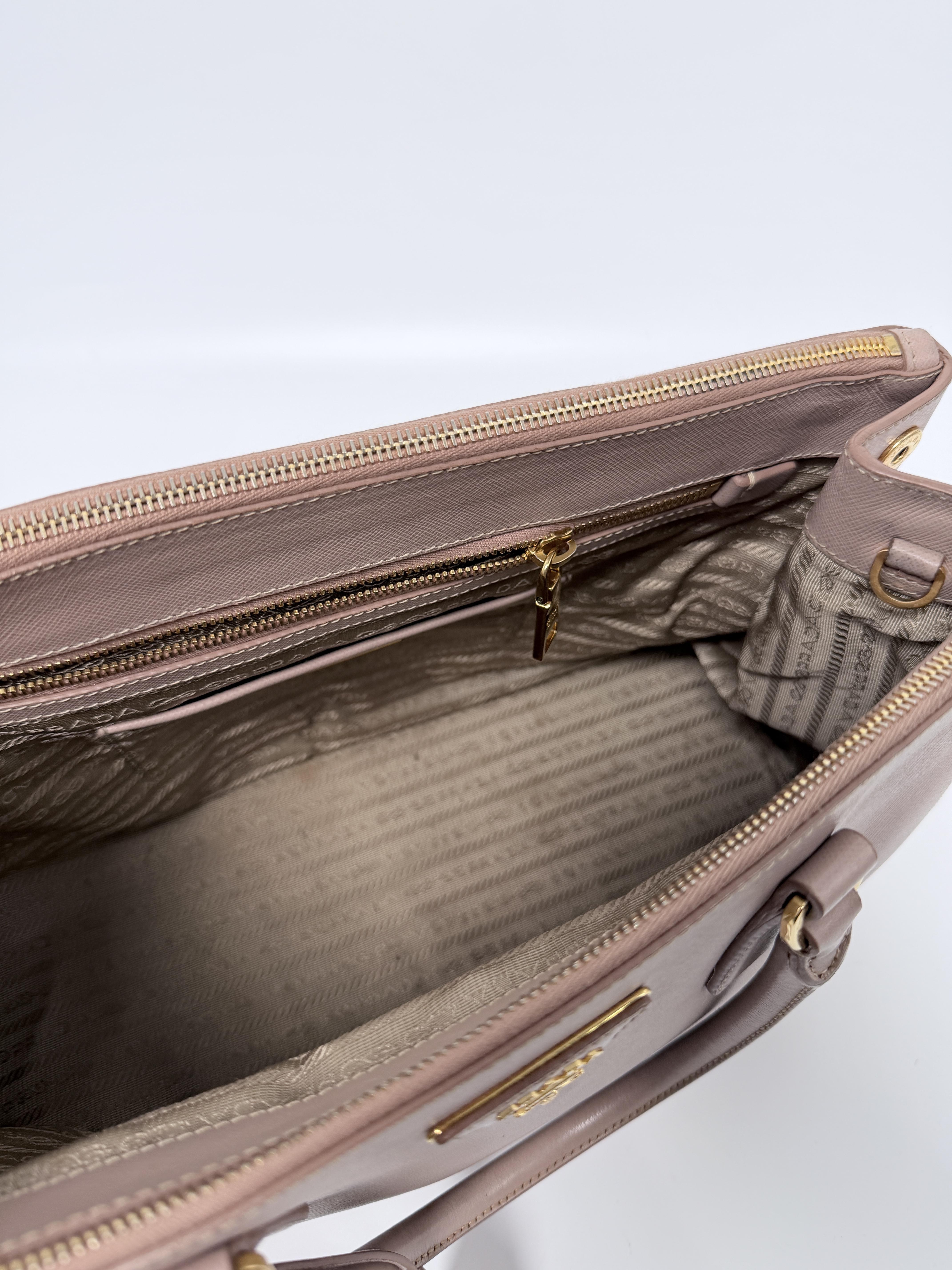 Pre-owned PRADA leather Shoulder Bags Galleria Double Zip Tote Beige ZS131PR