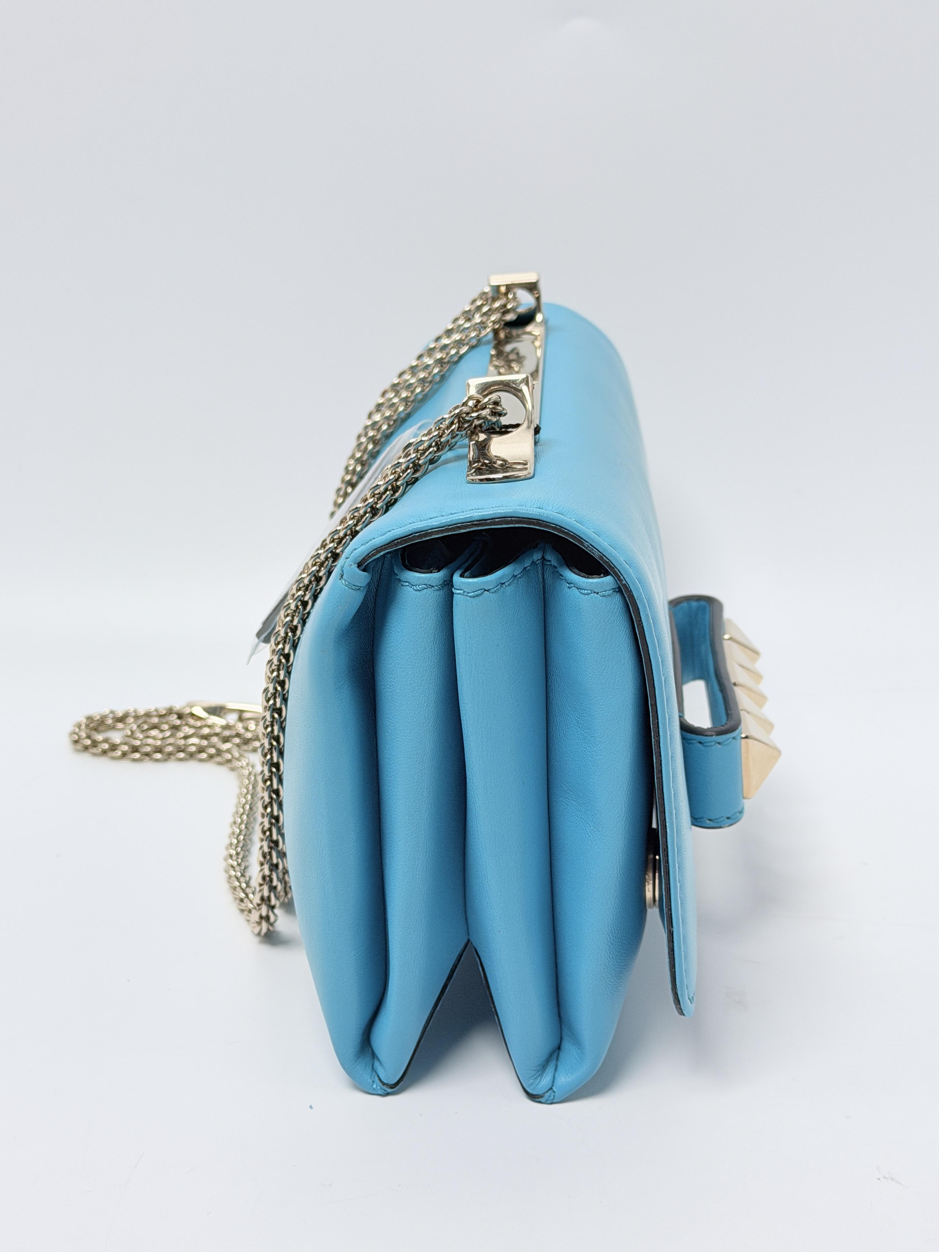 Garavani Va Va Voom Turquoise Rockstud Shoulder Crossbody Bag JD1551VL