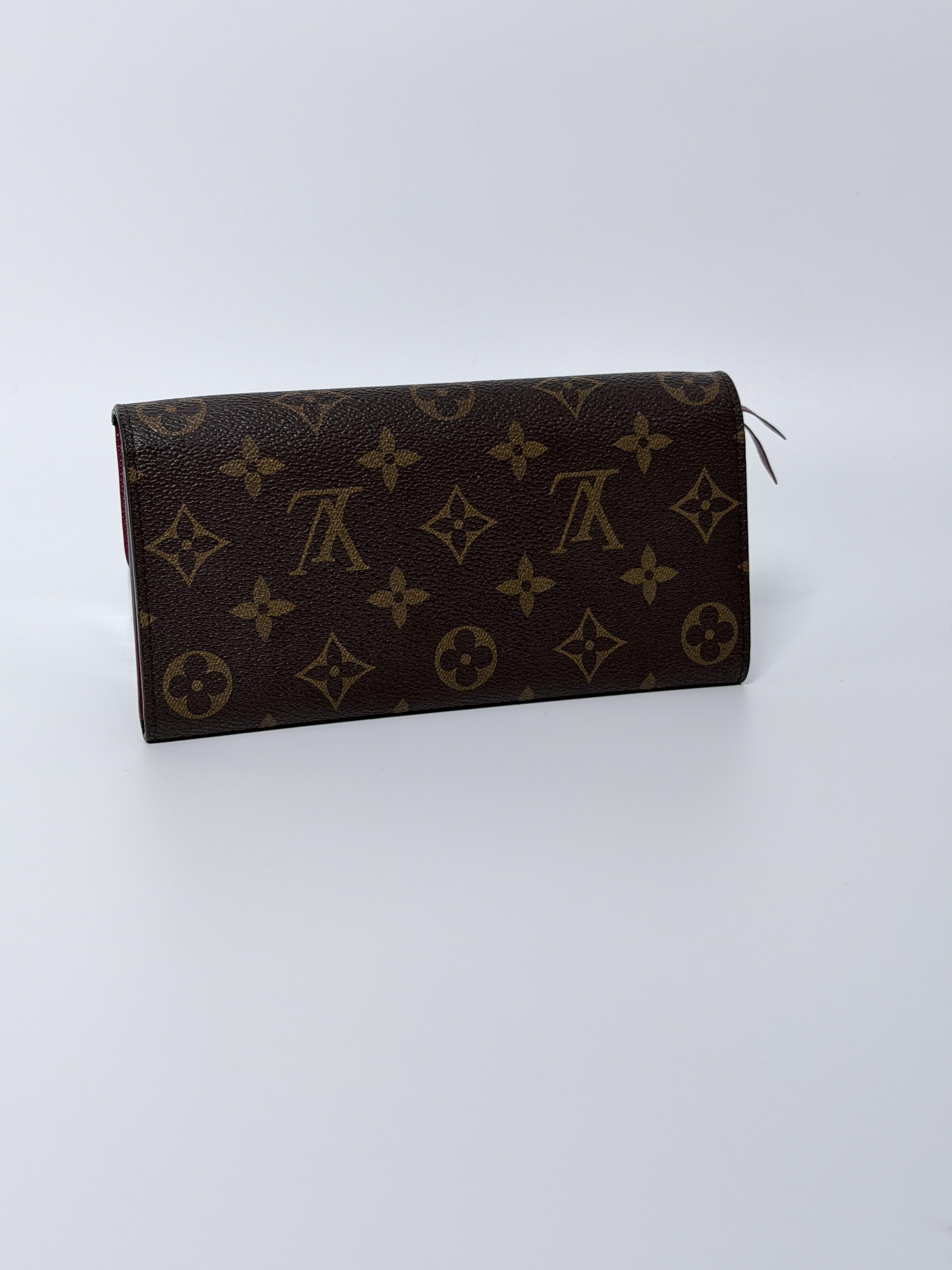 Monogram Sarah Long Brown Red Button SH110LV
