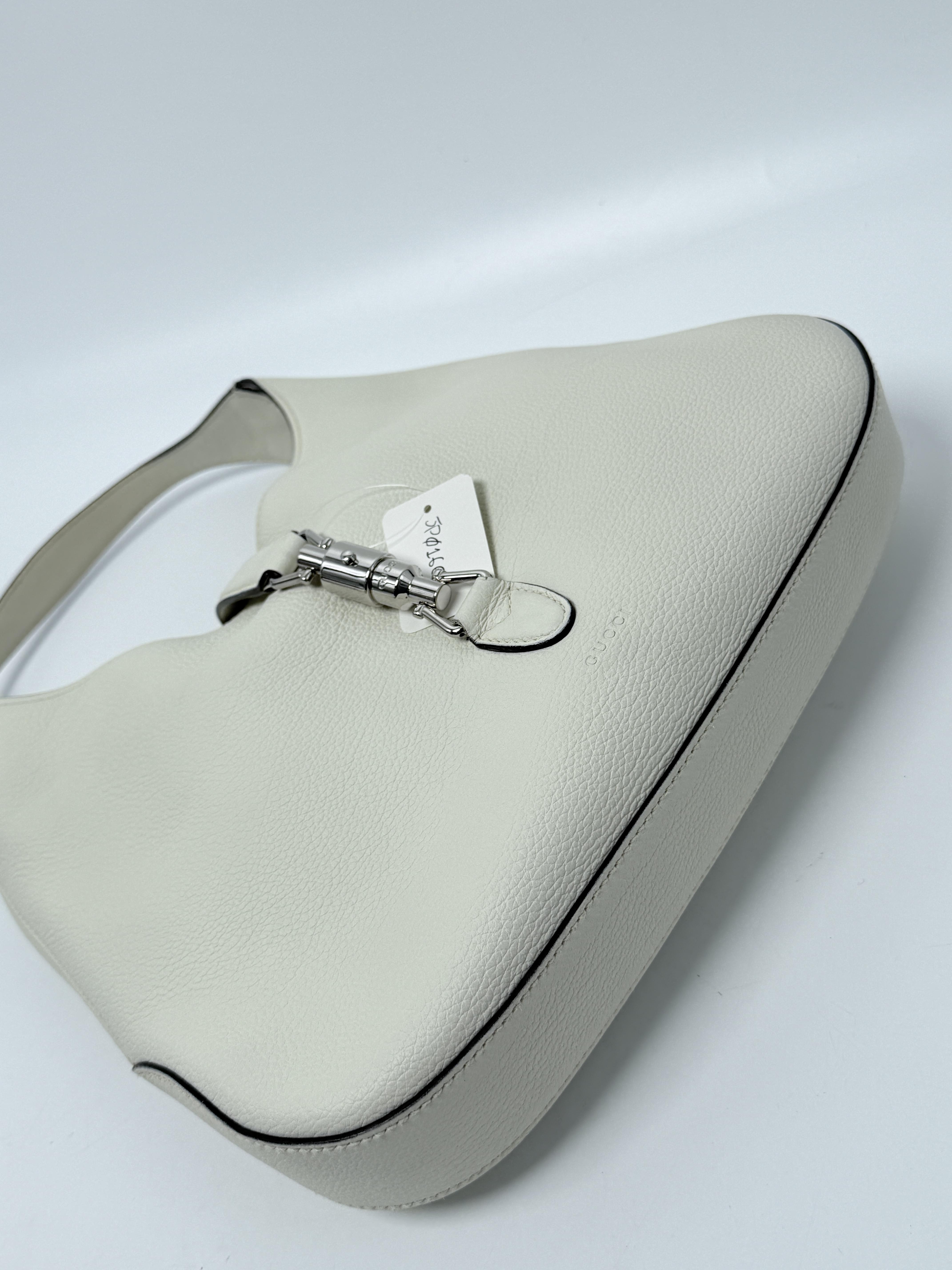 Piston Lock Soft Jackie Large Pebbled Hobo Pouch Off White JP016GG