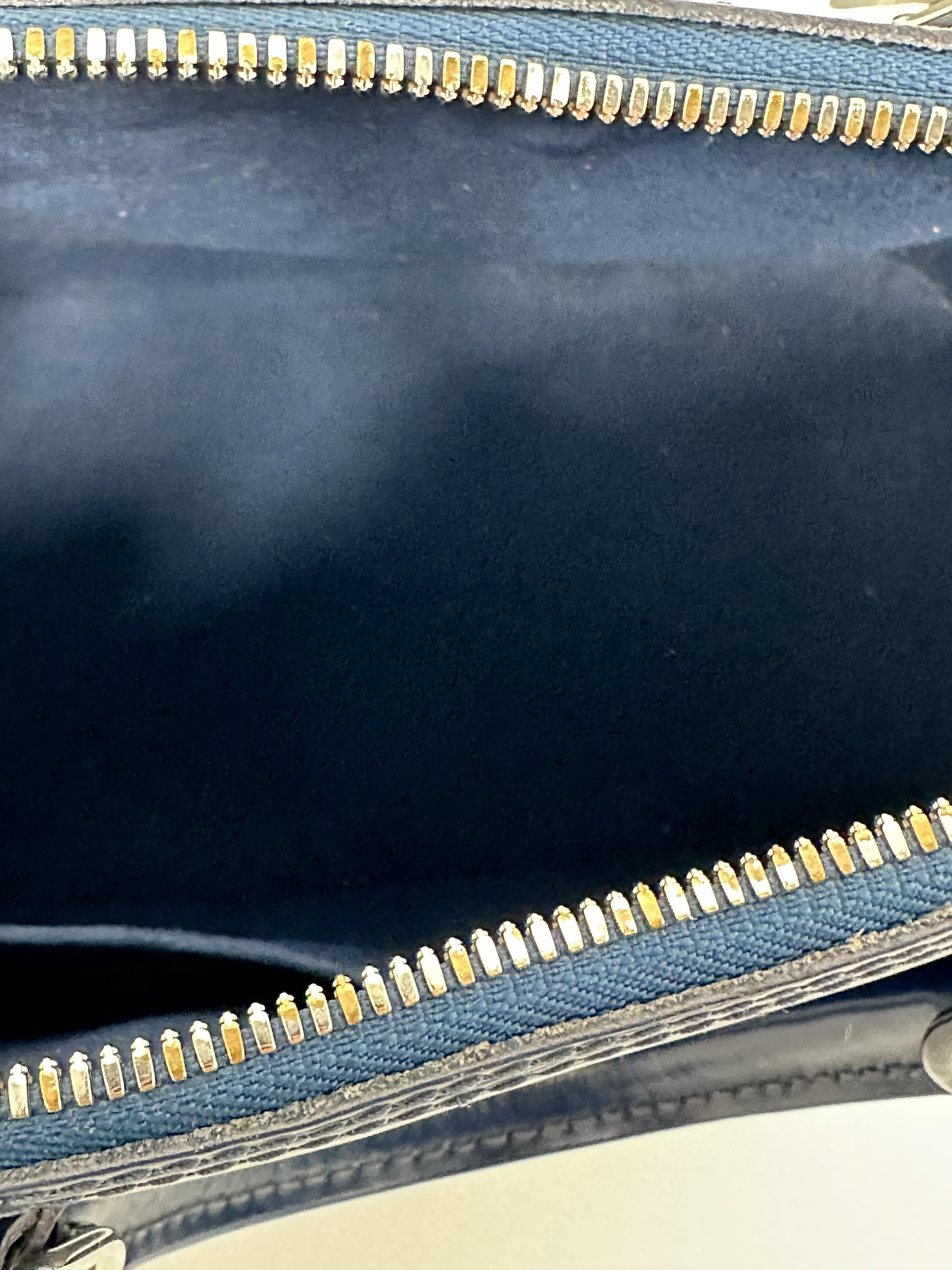 Epi Alma PM Bag Toledo Blue JA941LV