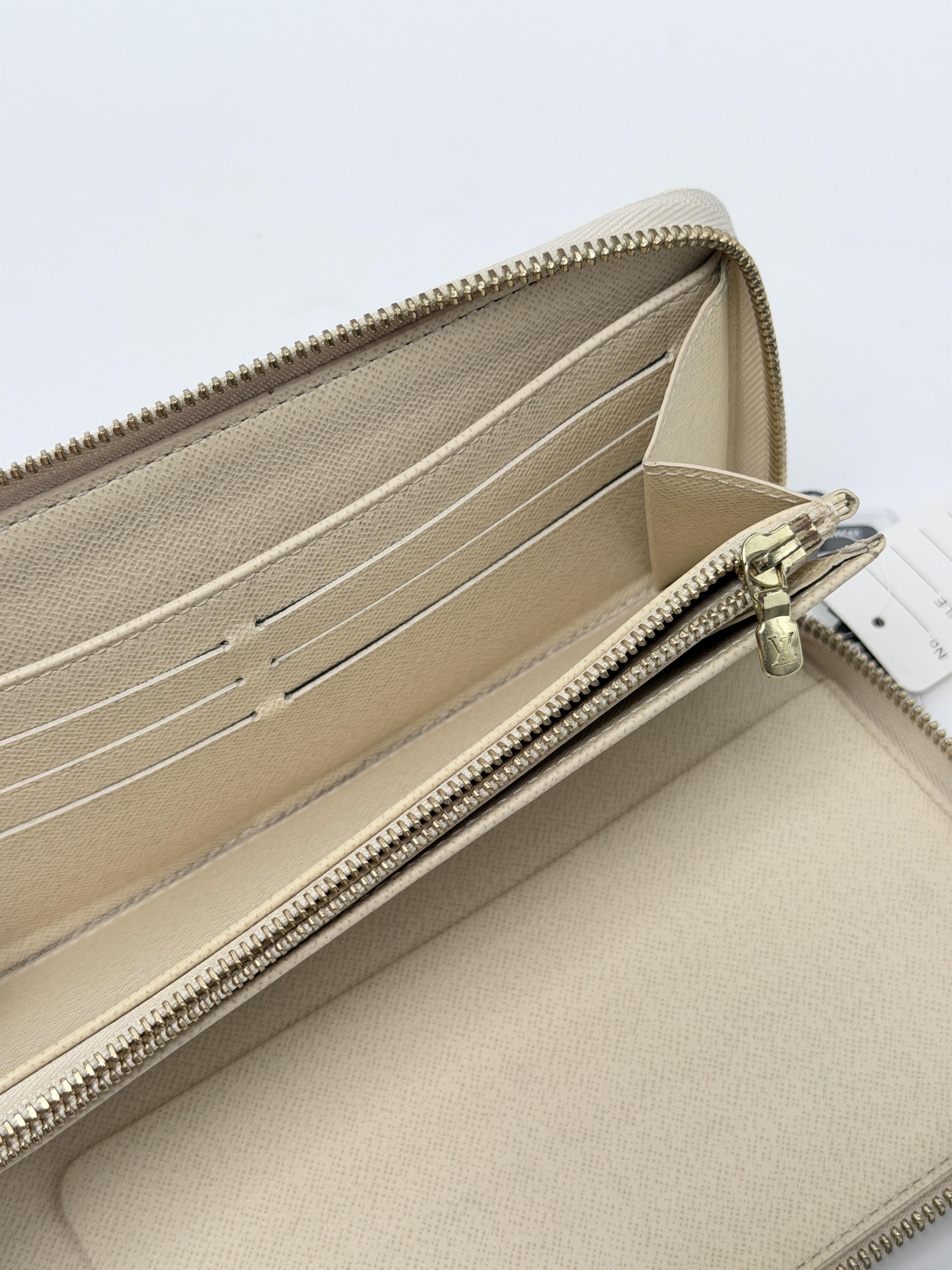 Damier Azur Zippy Wallet JA1343LV