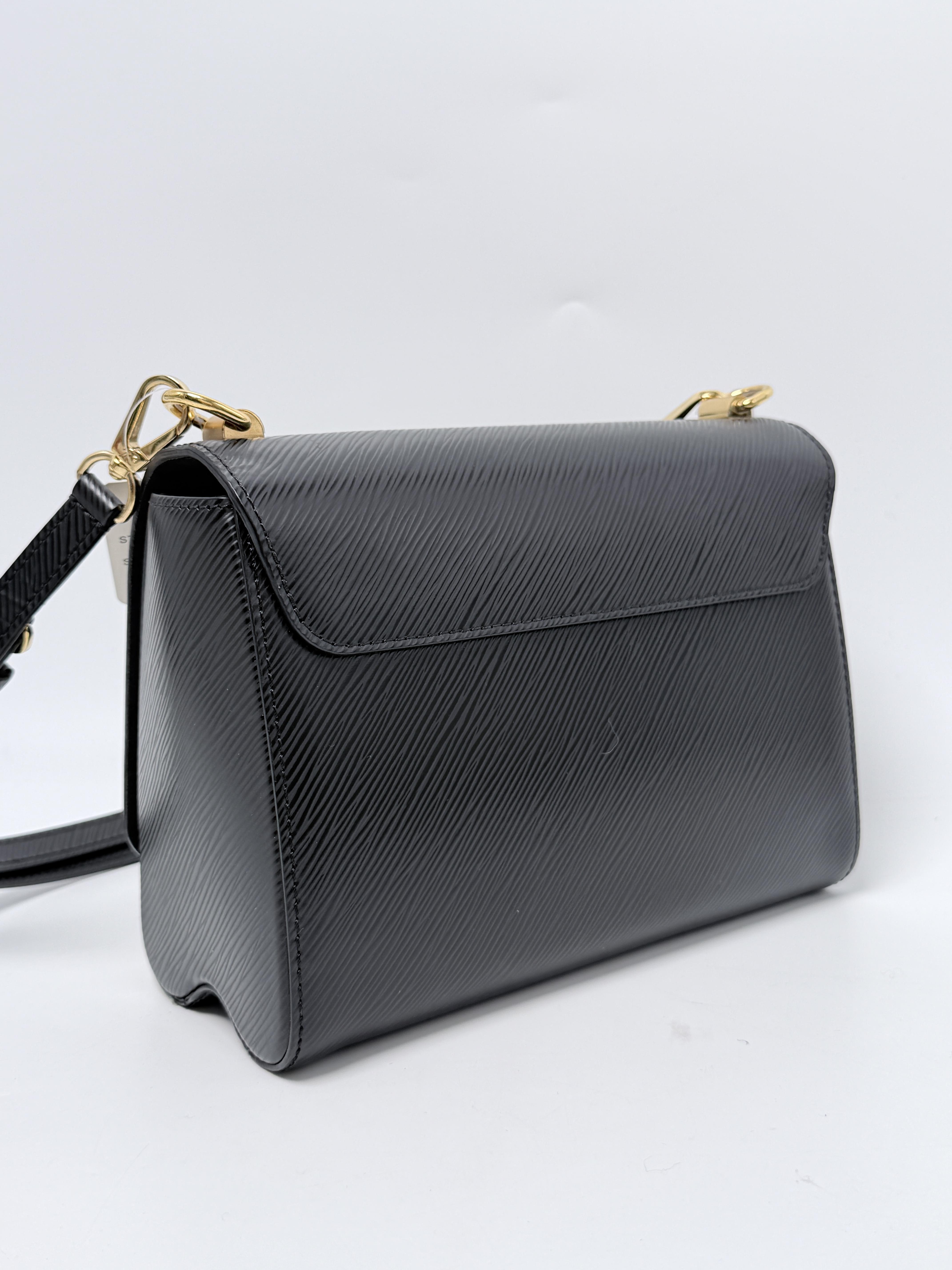 Twist MM Black Epi Shoulder Crossbody Bag Handbag ZS098LV