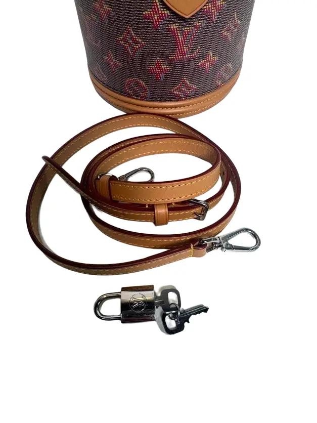Pre-owned Louis Vuitton Canvas Crossbody Bags Authentic Cannes Monogram Pop Handbag with Strap, Brown LVJX31