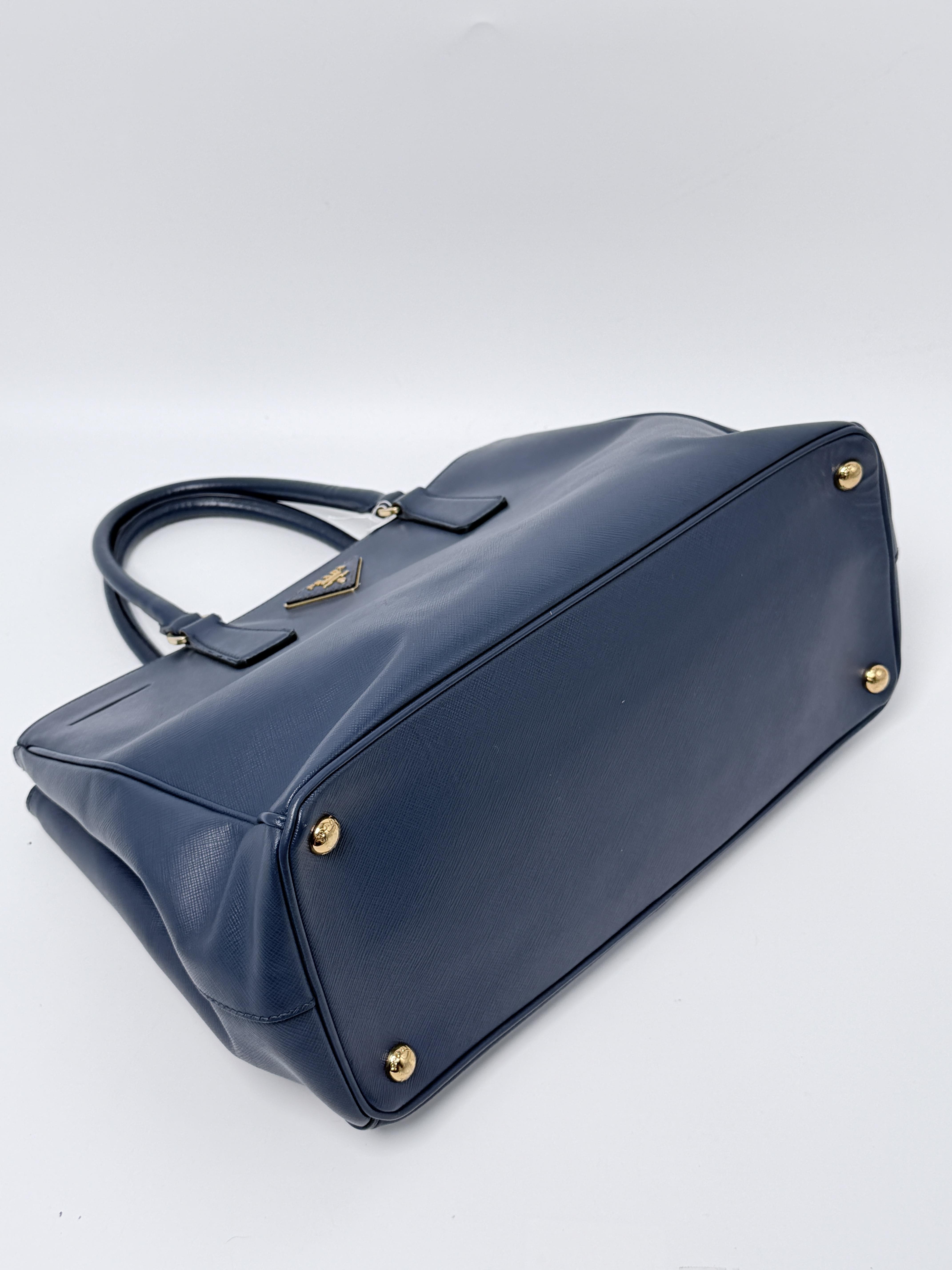 Galleria handbag PR324FEI