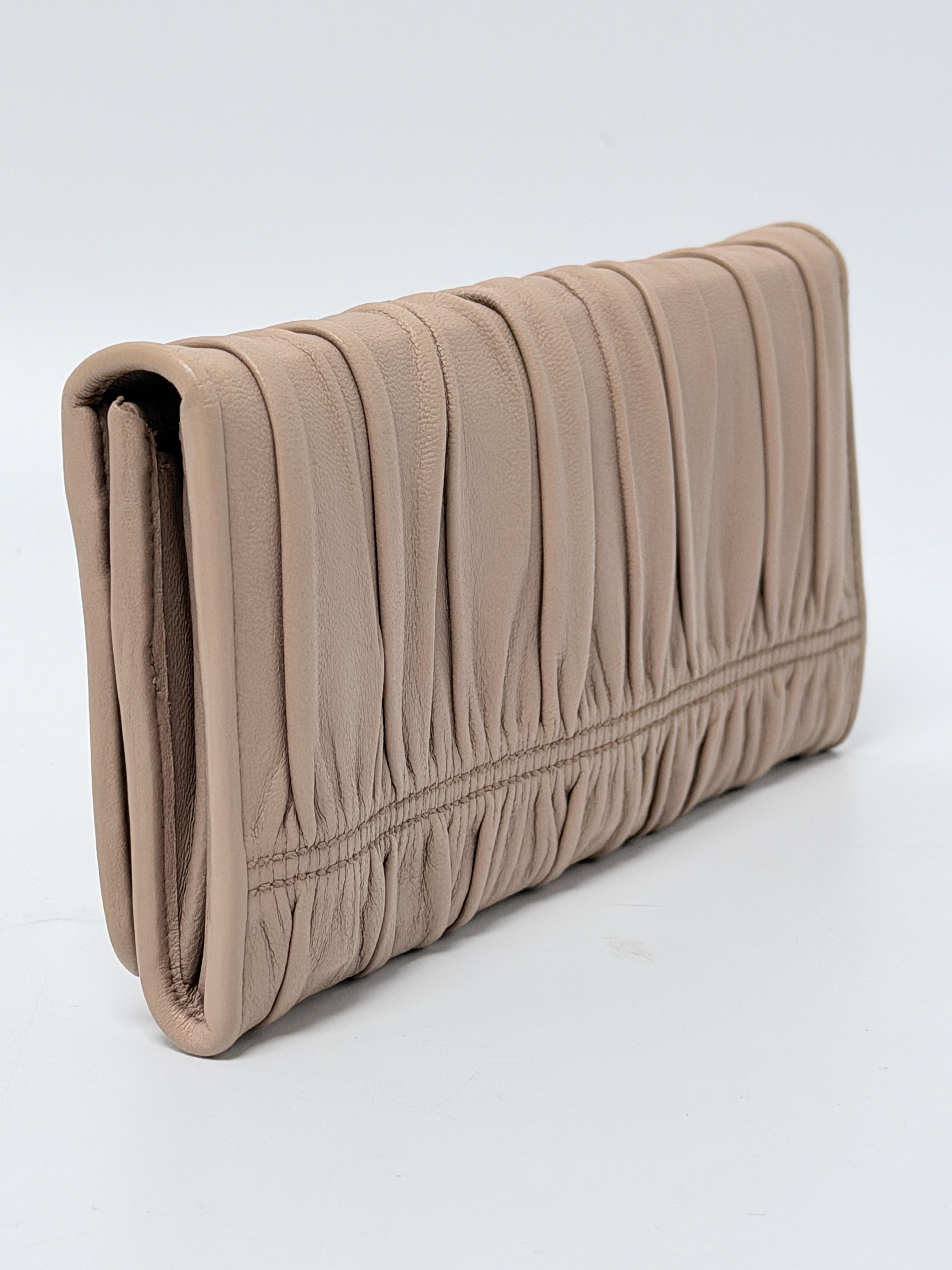 Nappa Gaufre Gathered Beige JD1604PR