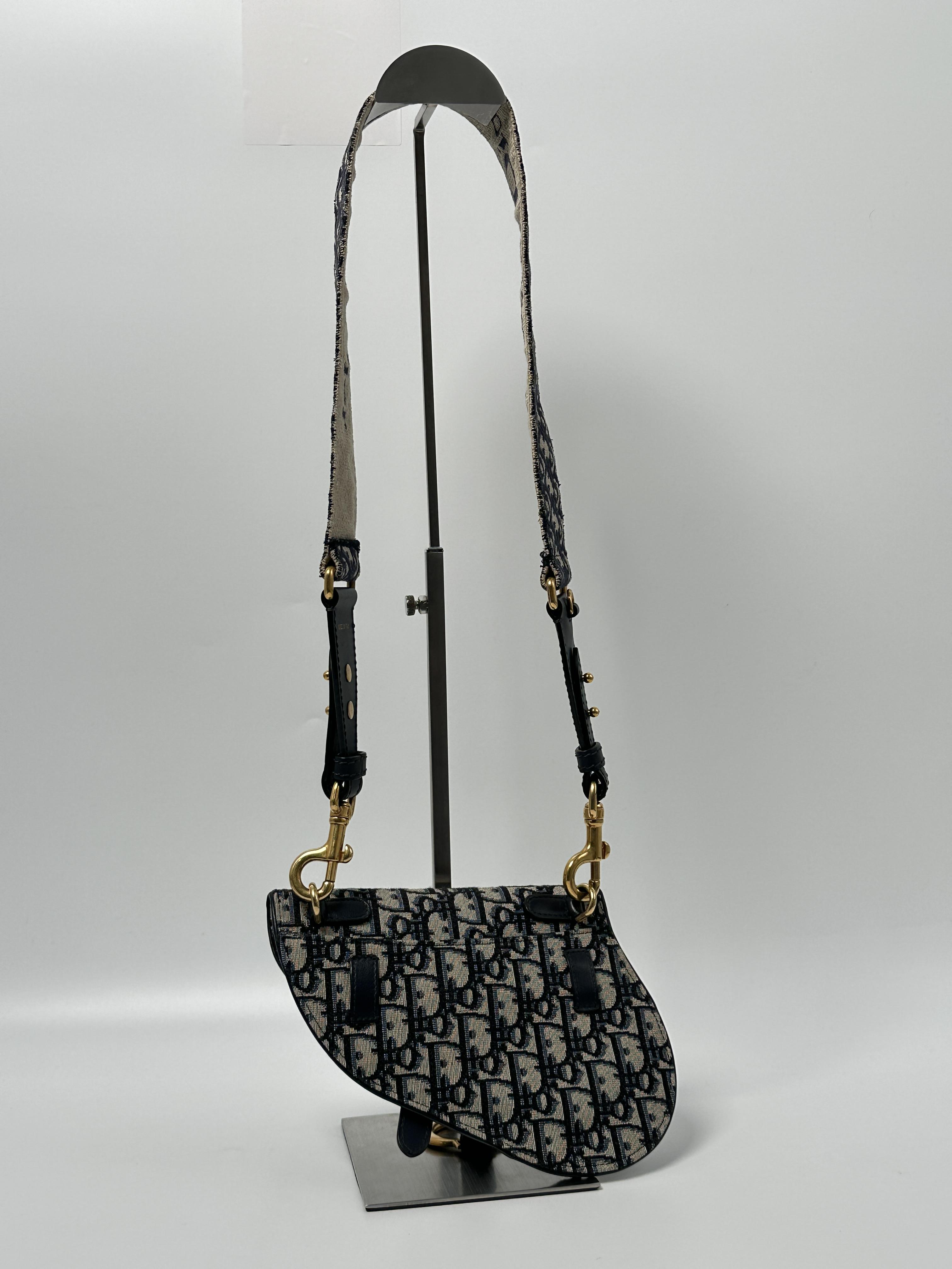 Pre-owned Dior CANVAS Crossbody Bags Oblique Saddle Shoulder Crossbody Bag FR001CD