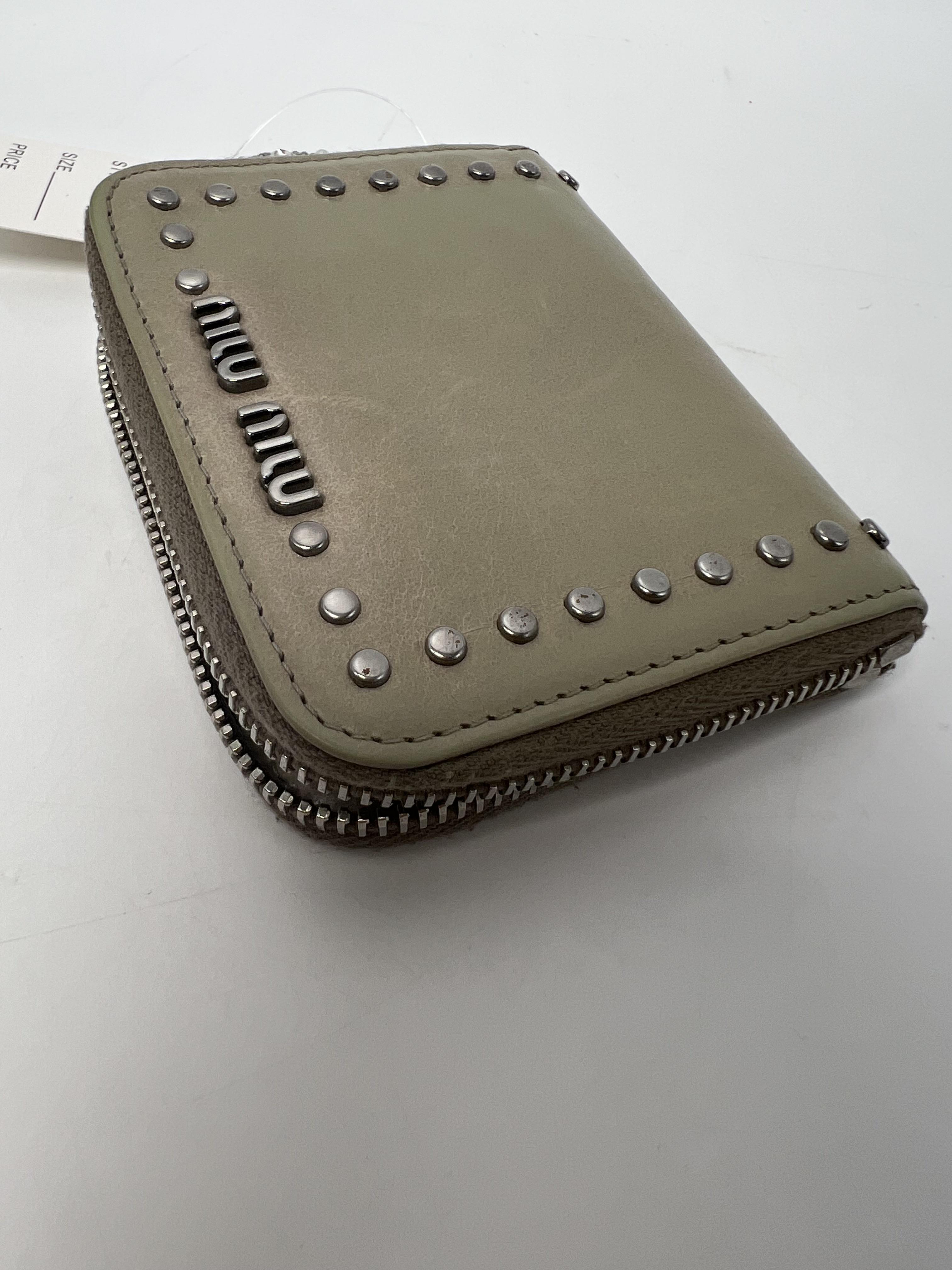 Studded Zip Around Compact Wallet Beige Taupe Silver Tone Hardware Heart Charm JP002MM