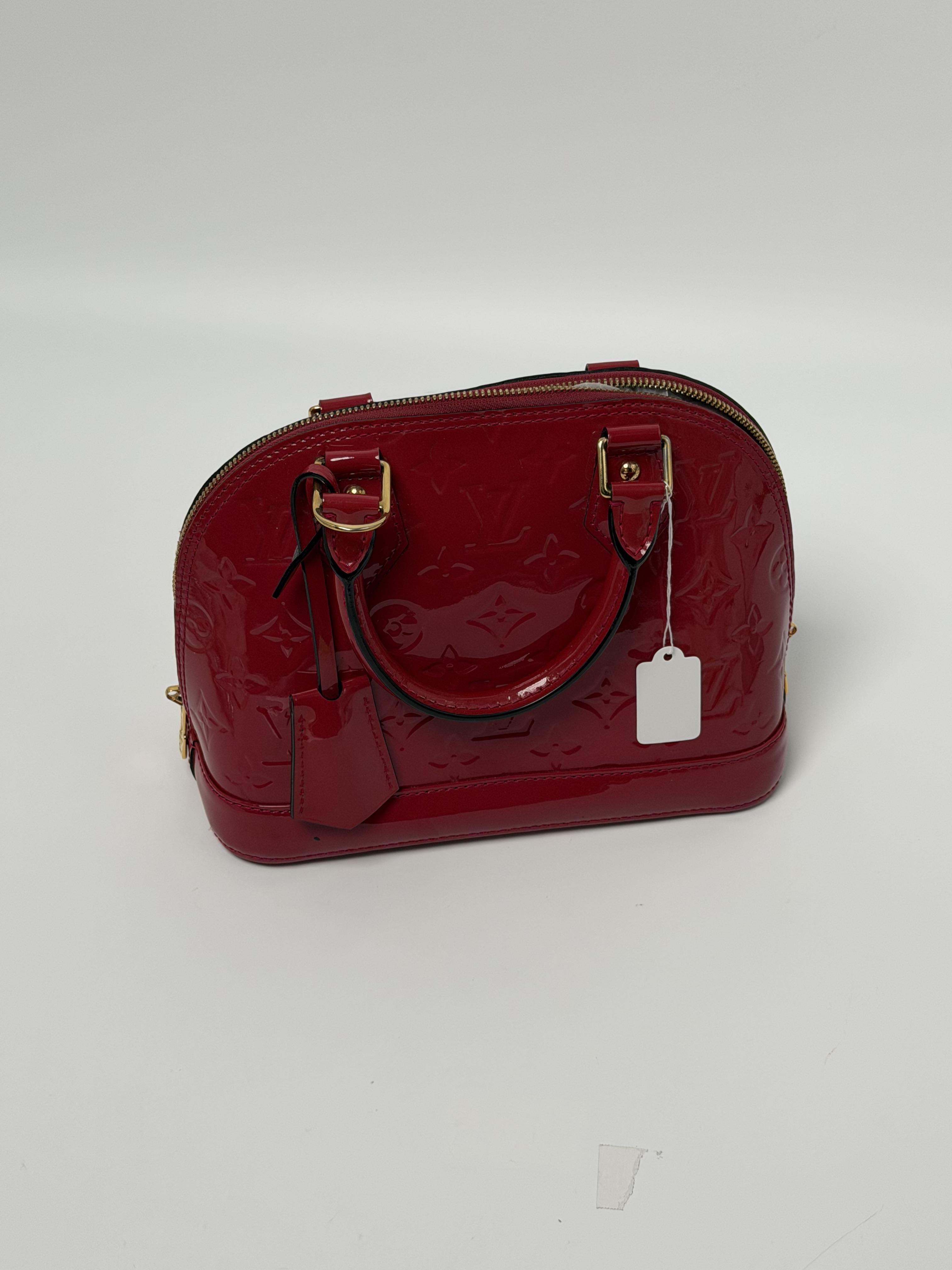 Pre-owned Louis Vuitton Vernis Leather Shoulder Bags Alma BB Vernis JE57LV