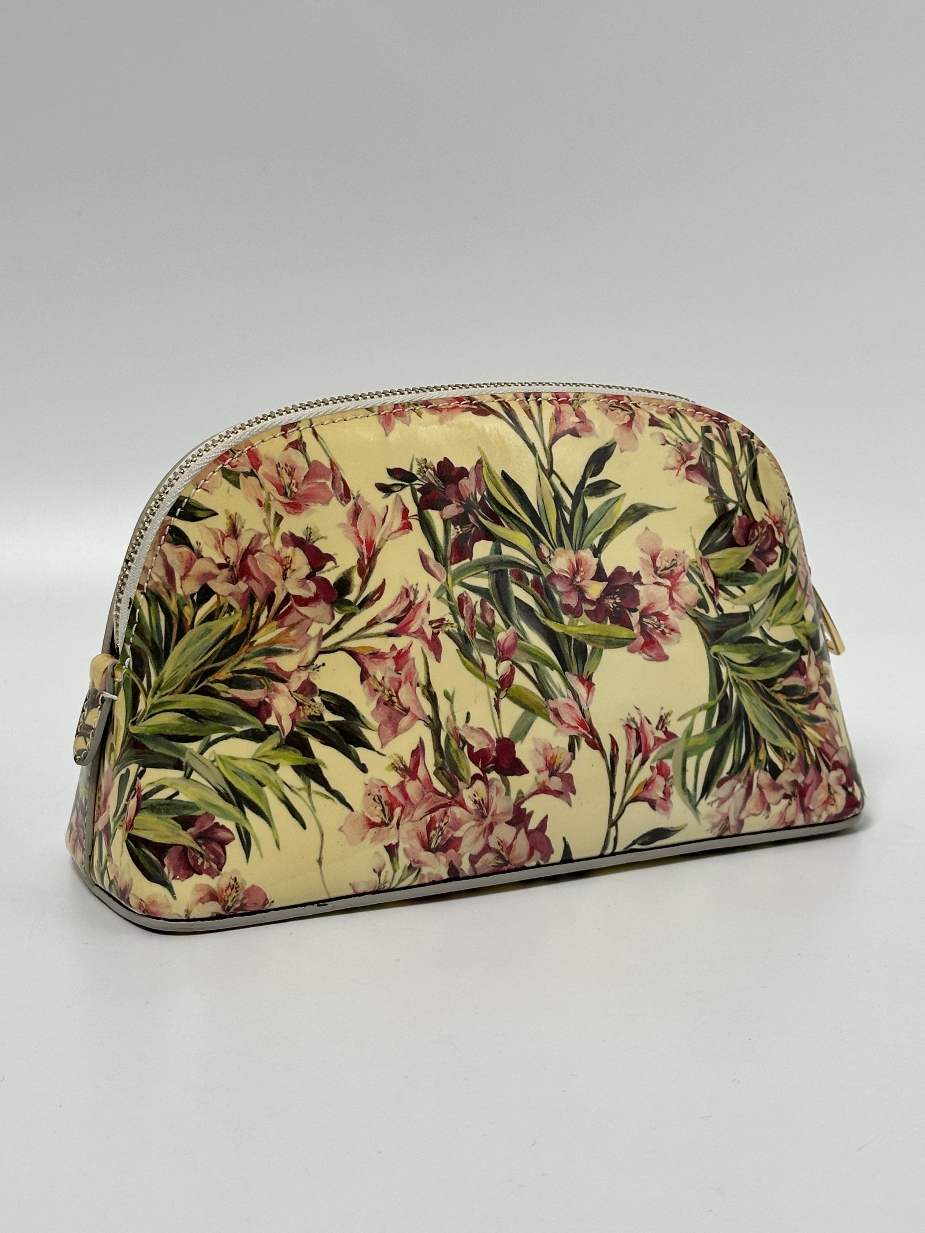 Clutches & Wristlets Floral Print Cosmetic Pouch JD568DG