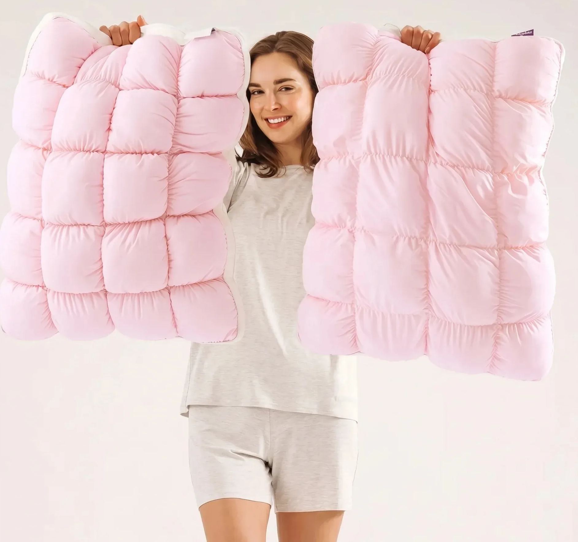 Ultra Fluffy Cooling Ice Silk Cloud Pillow Even Pressure Relief Bed Pillow