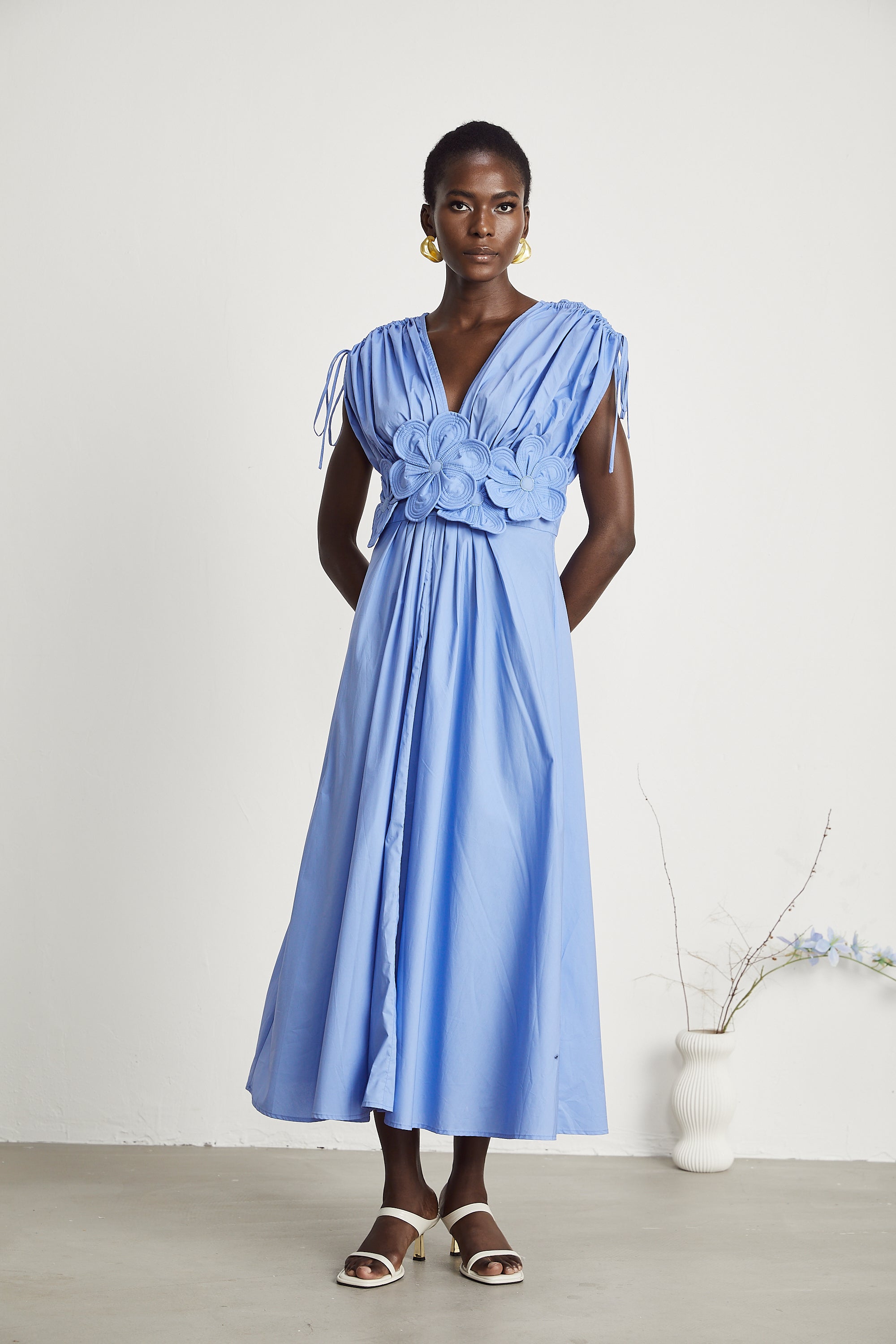 Emma petal-detail drawstring maxi dress in Blue – Miss Rosier